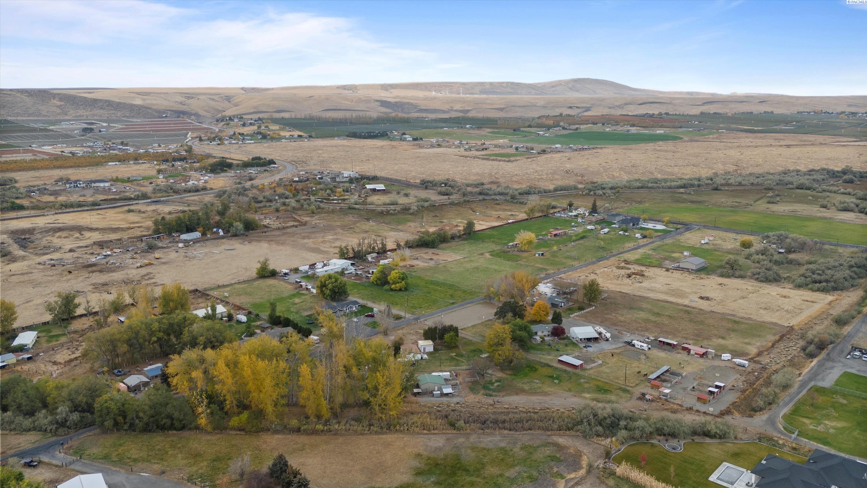 225606 Walter Pr Se, Kennewick, WA 99337