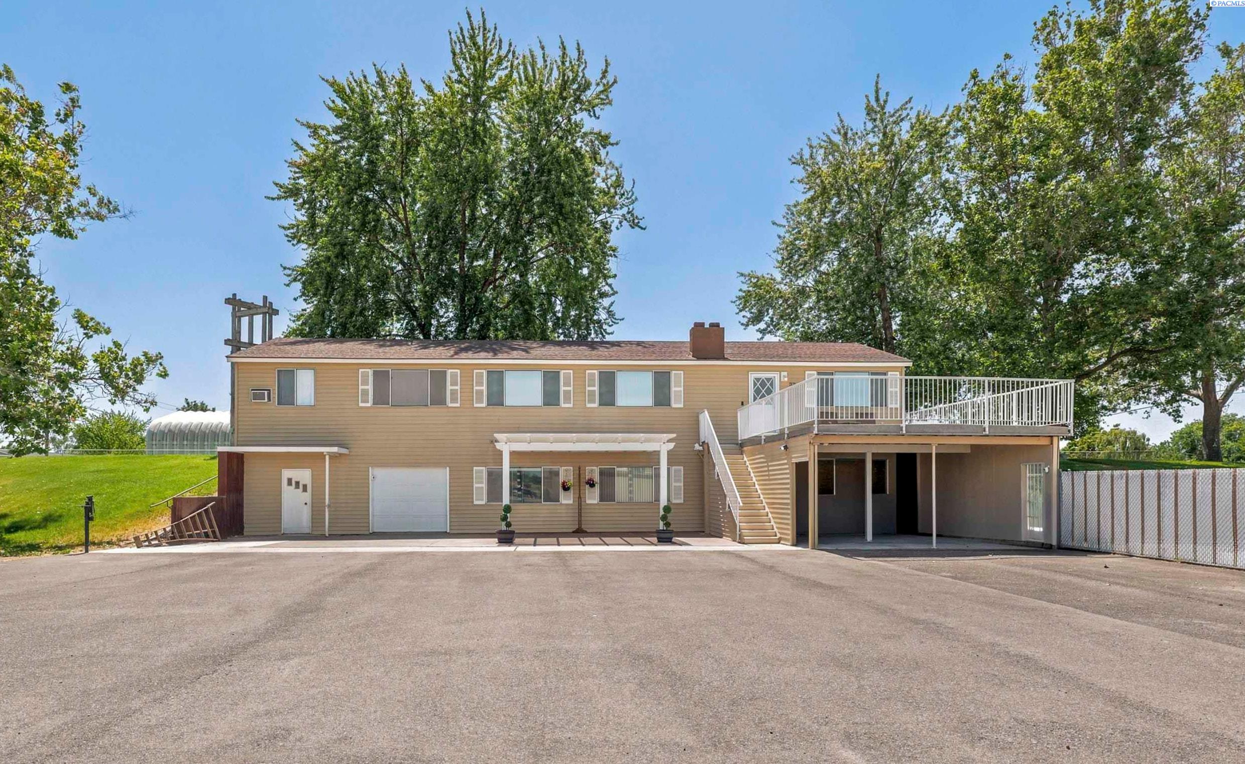 33 Poplar St, Burbank, WA 99323