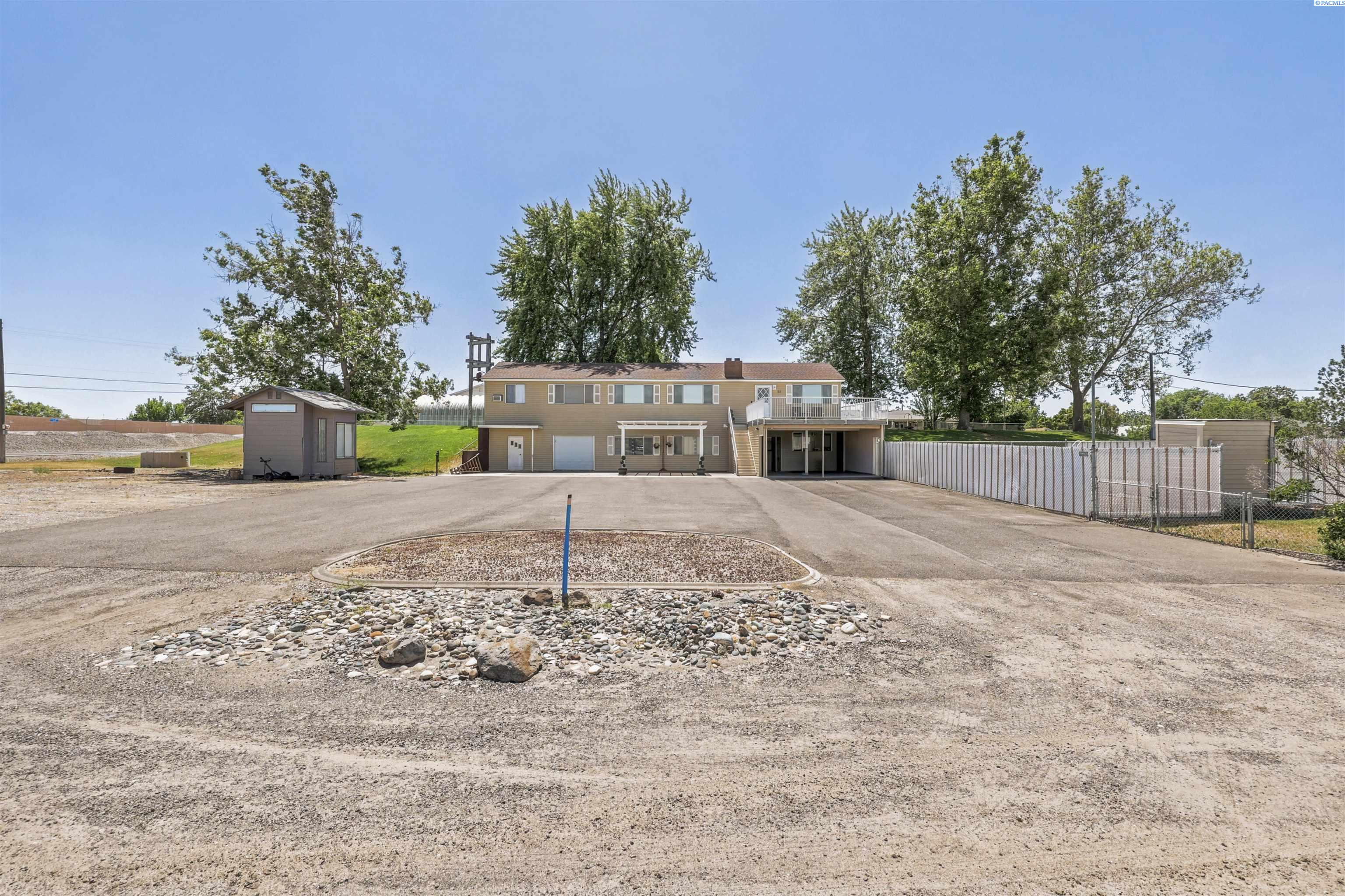 33 Poplar St, Burbank, WA 99323