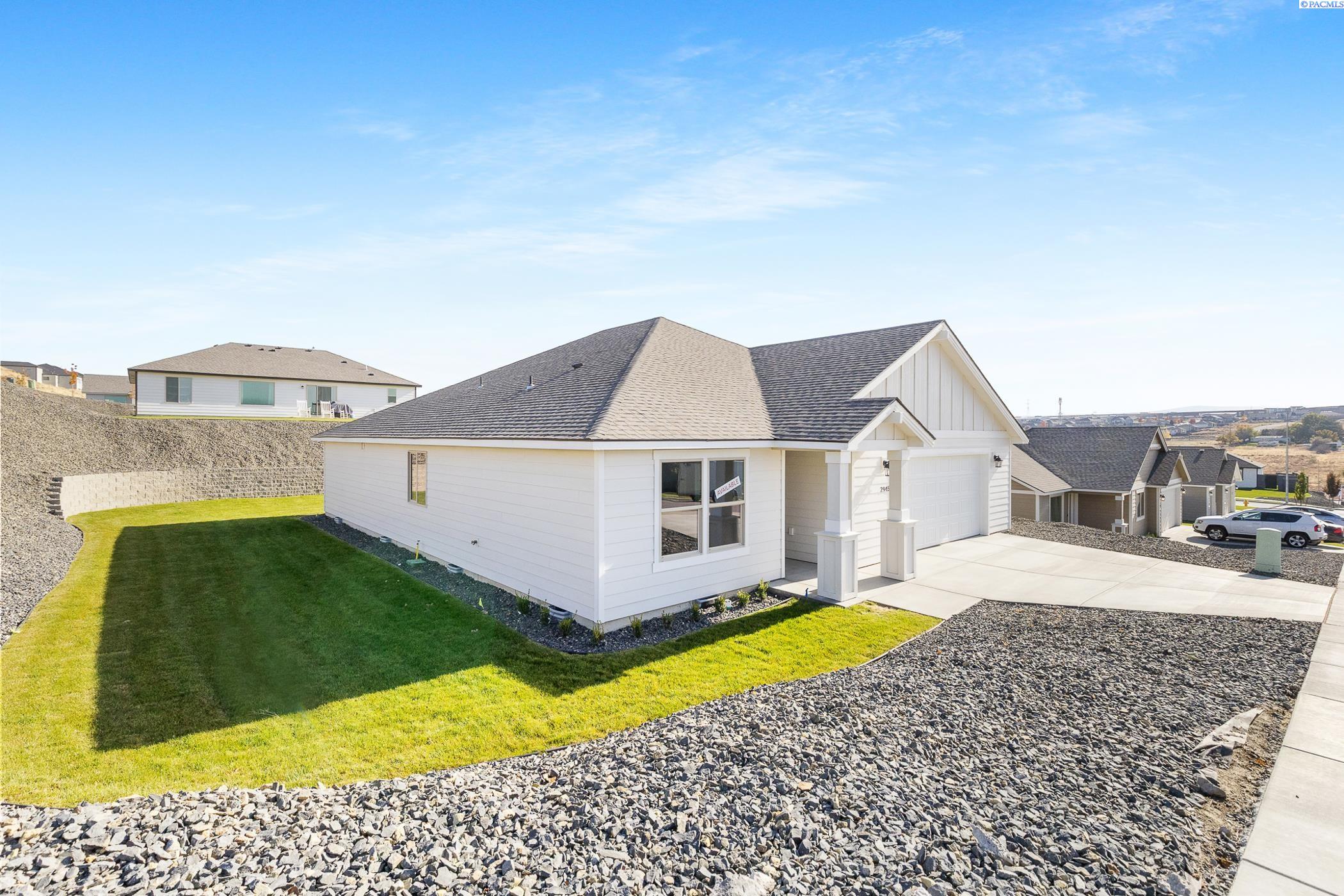 2945 Penn St, Kennewick, WA 99338