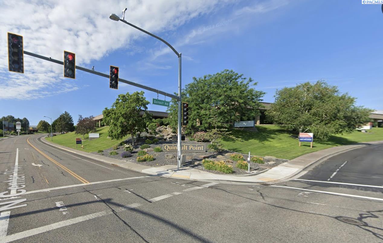 8203 Quinault Ave #700, Kennewick, WA 99336