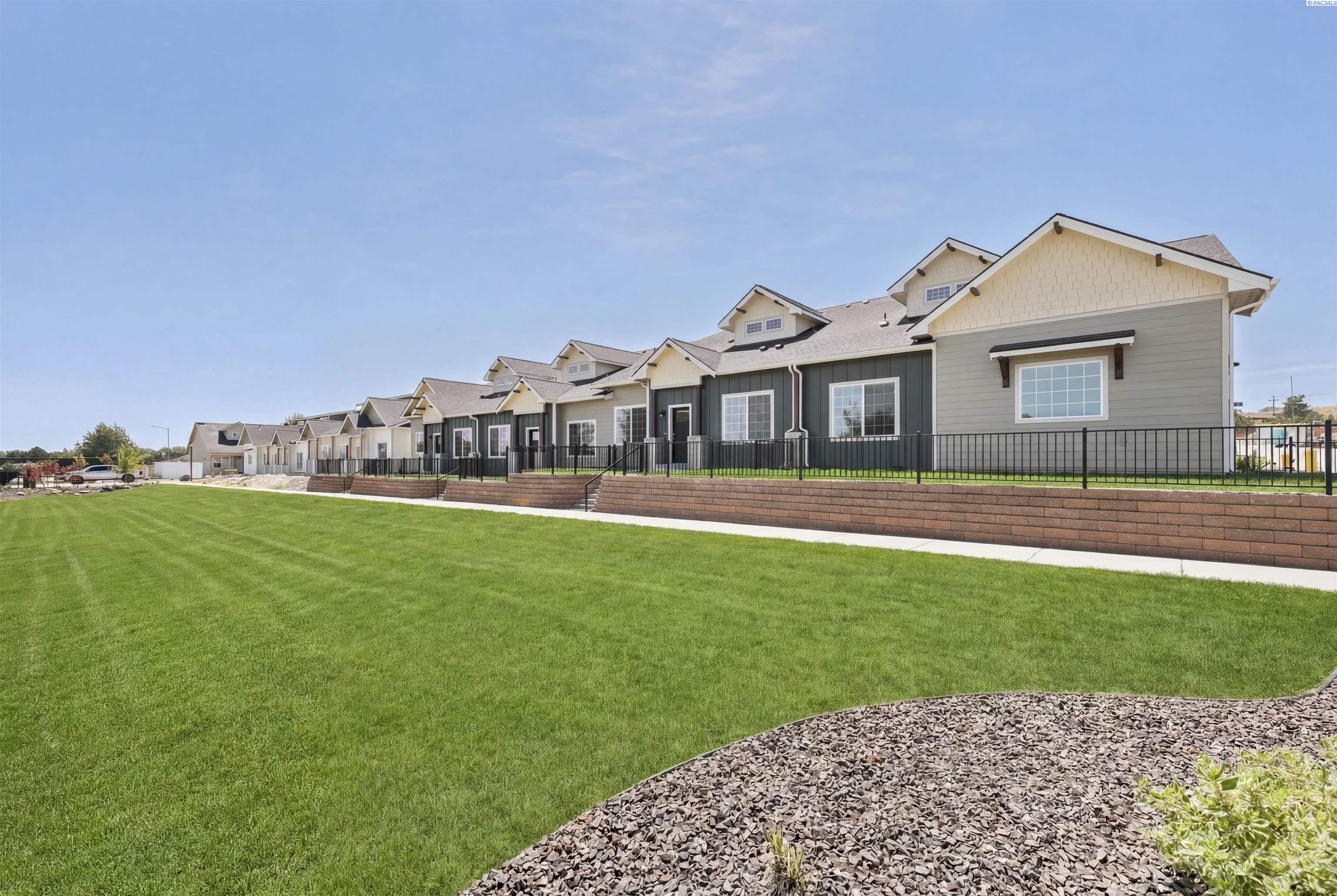 4484 Conifer St, West Richland, WA 99353
