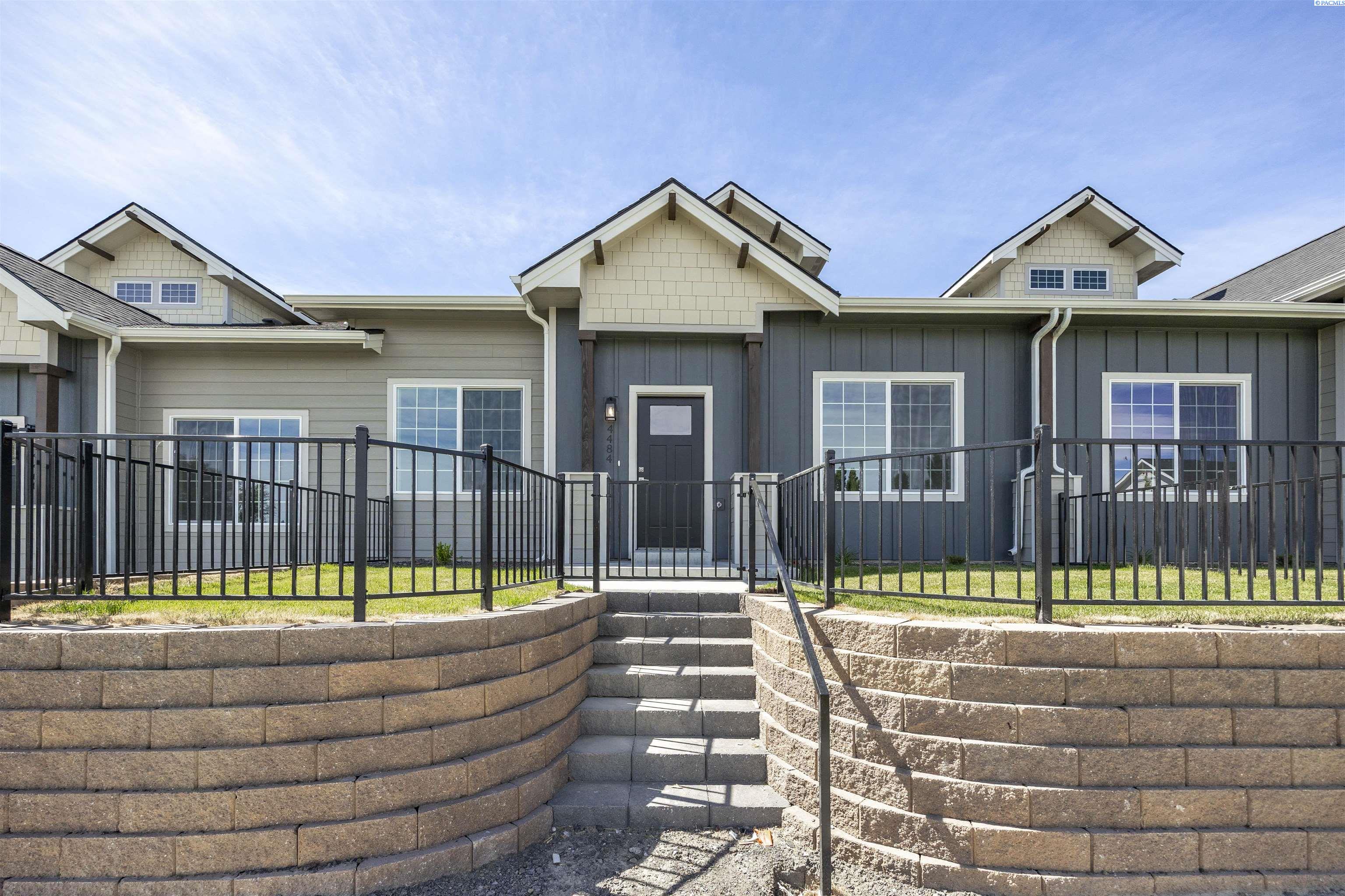 4484 Conifer St, West Richland, WA 99353