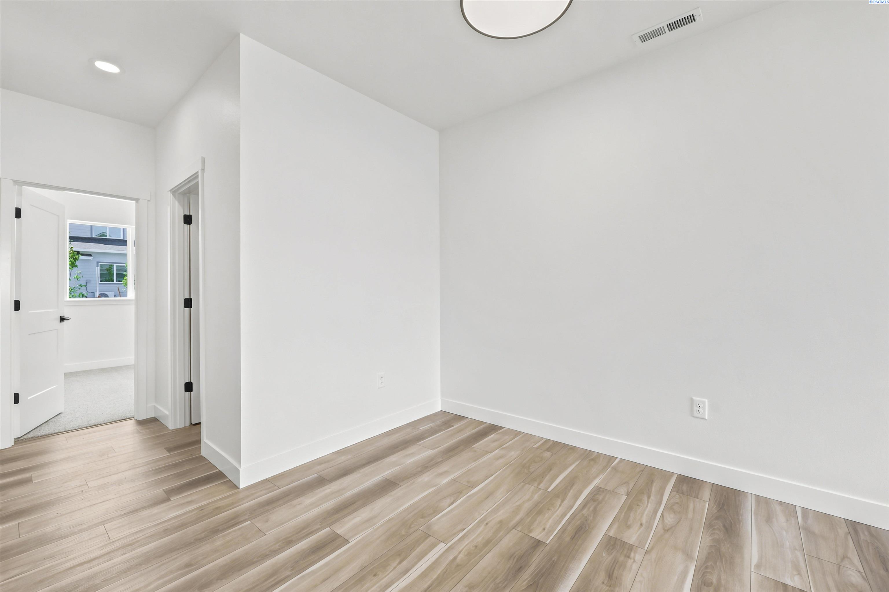 4460 Conifer St, West Richland, WA 99353