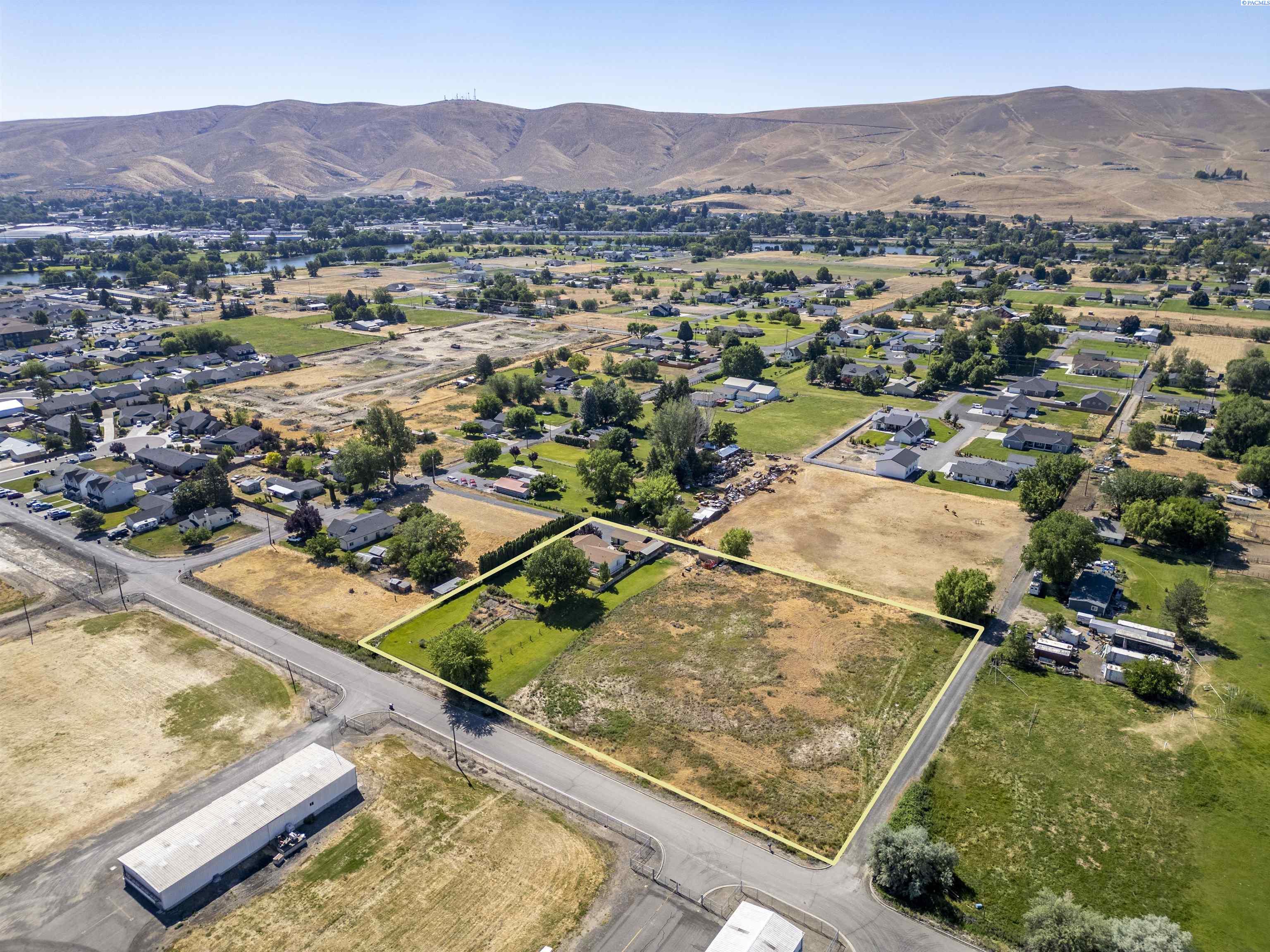 340 Nunn Rd, Prosser, WA 99350