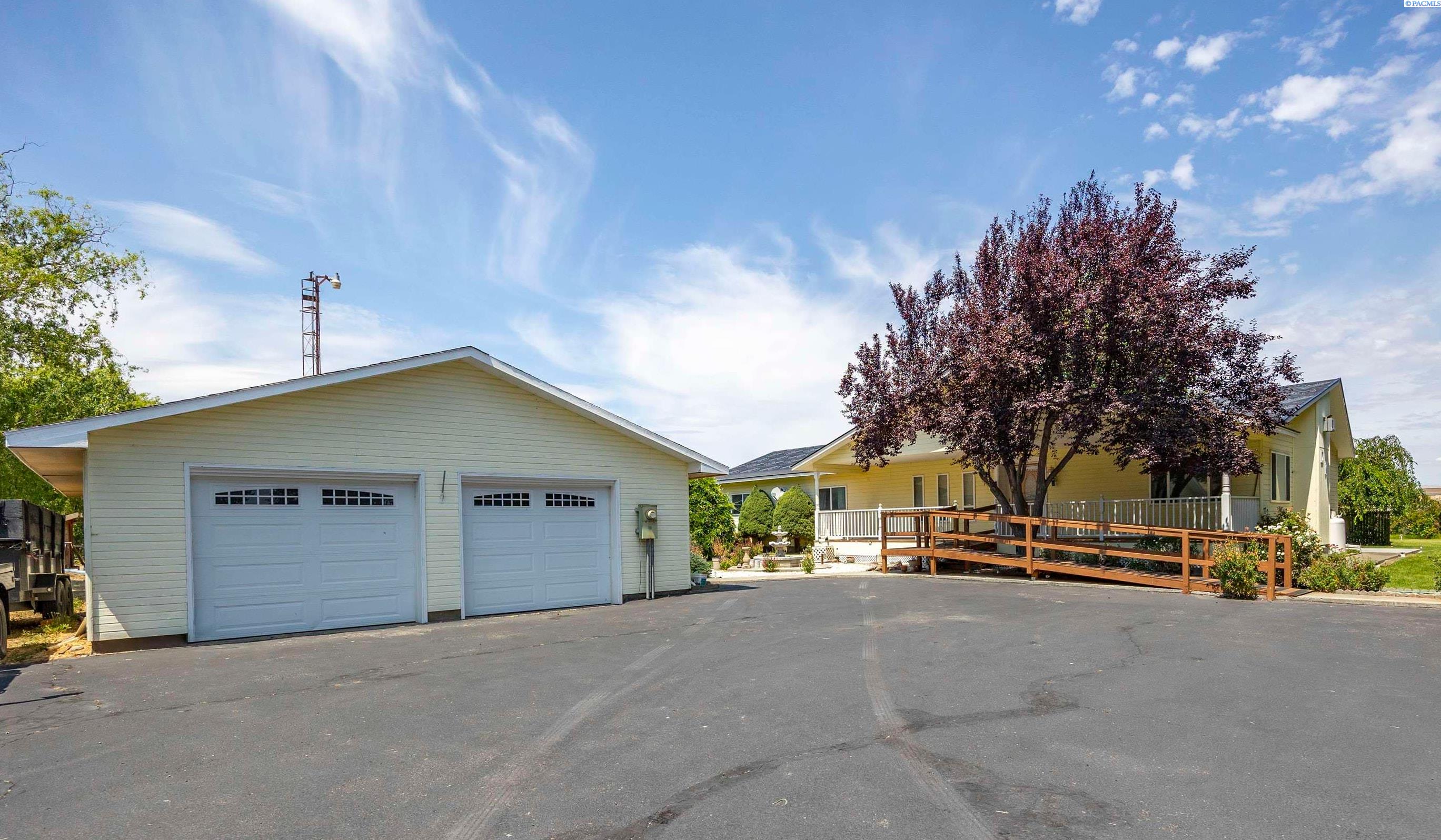 340 Nunn Rd, Prosser, WA 99350