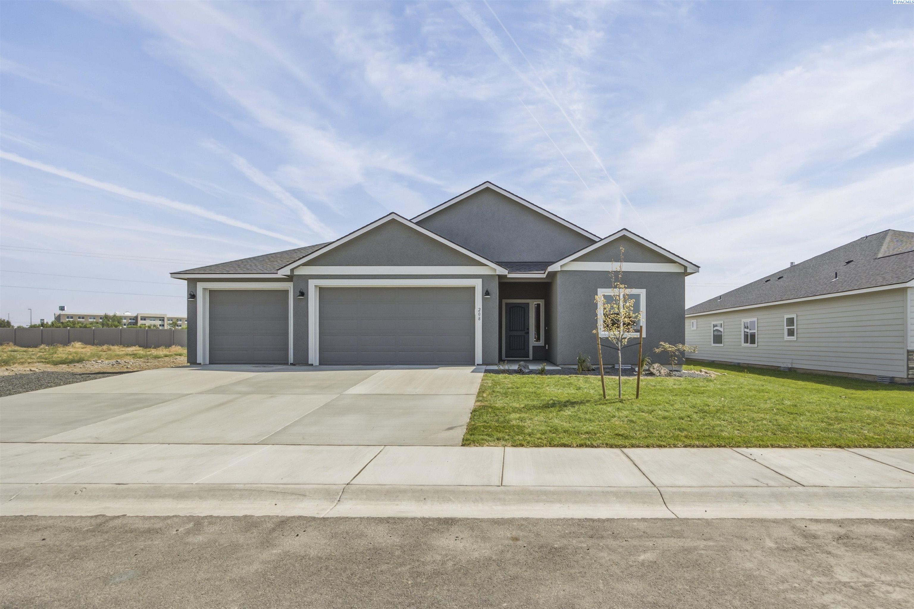 208 Scott Rd, Prosser, WA 99350