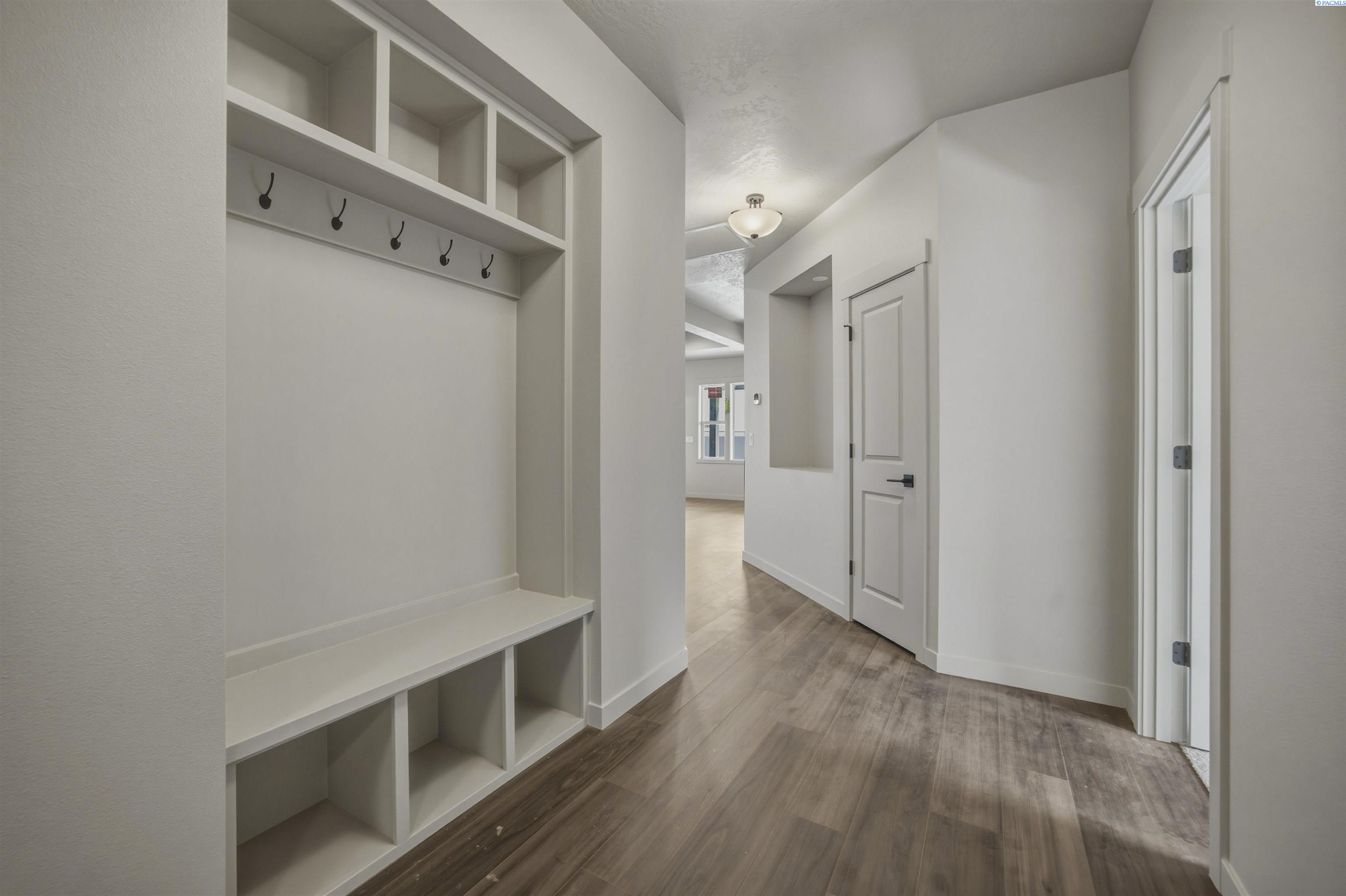 208 Scott Rd, Prosser, WA 99350