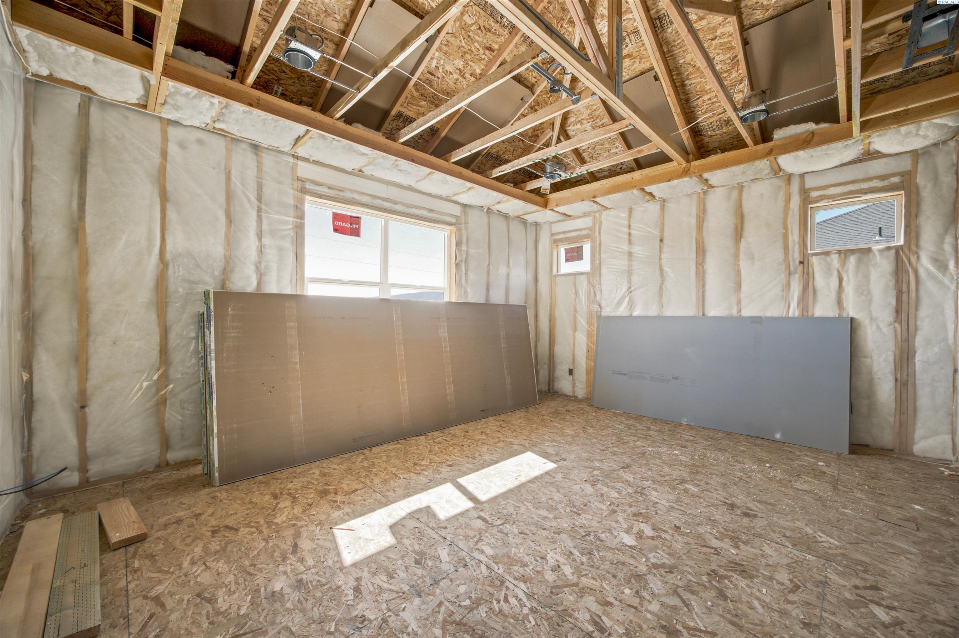 208 Scott Rd, Prosser, WA 99350
