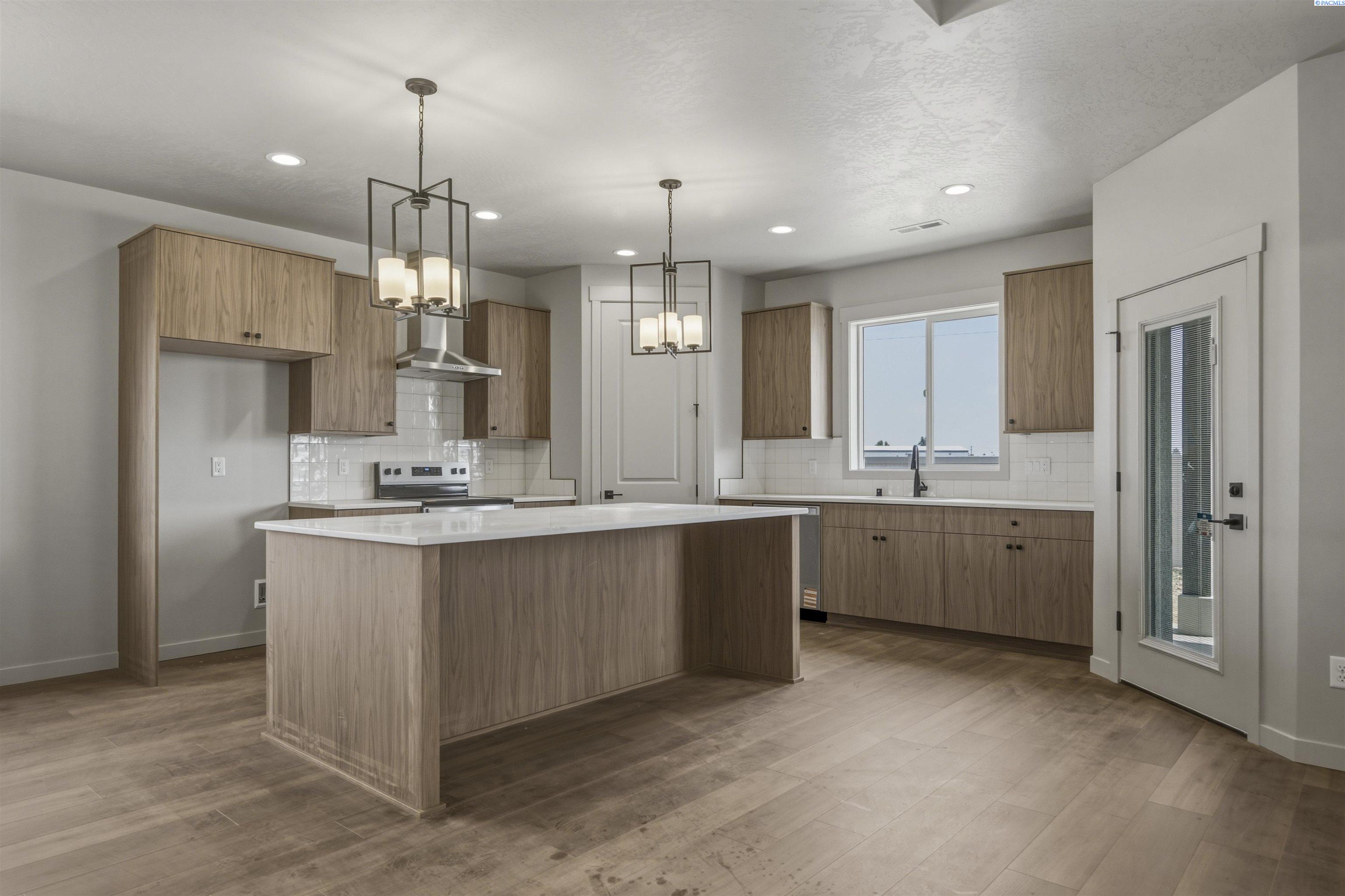 208 Scott Rd, Prosser, WA 99350