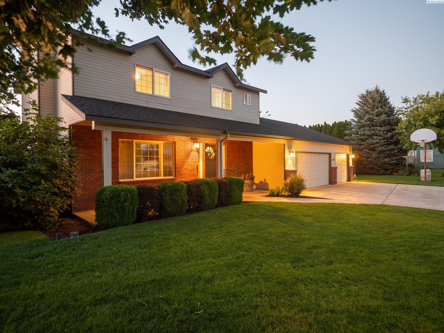 4502 Victoria Ct, West Richland, WA 99353