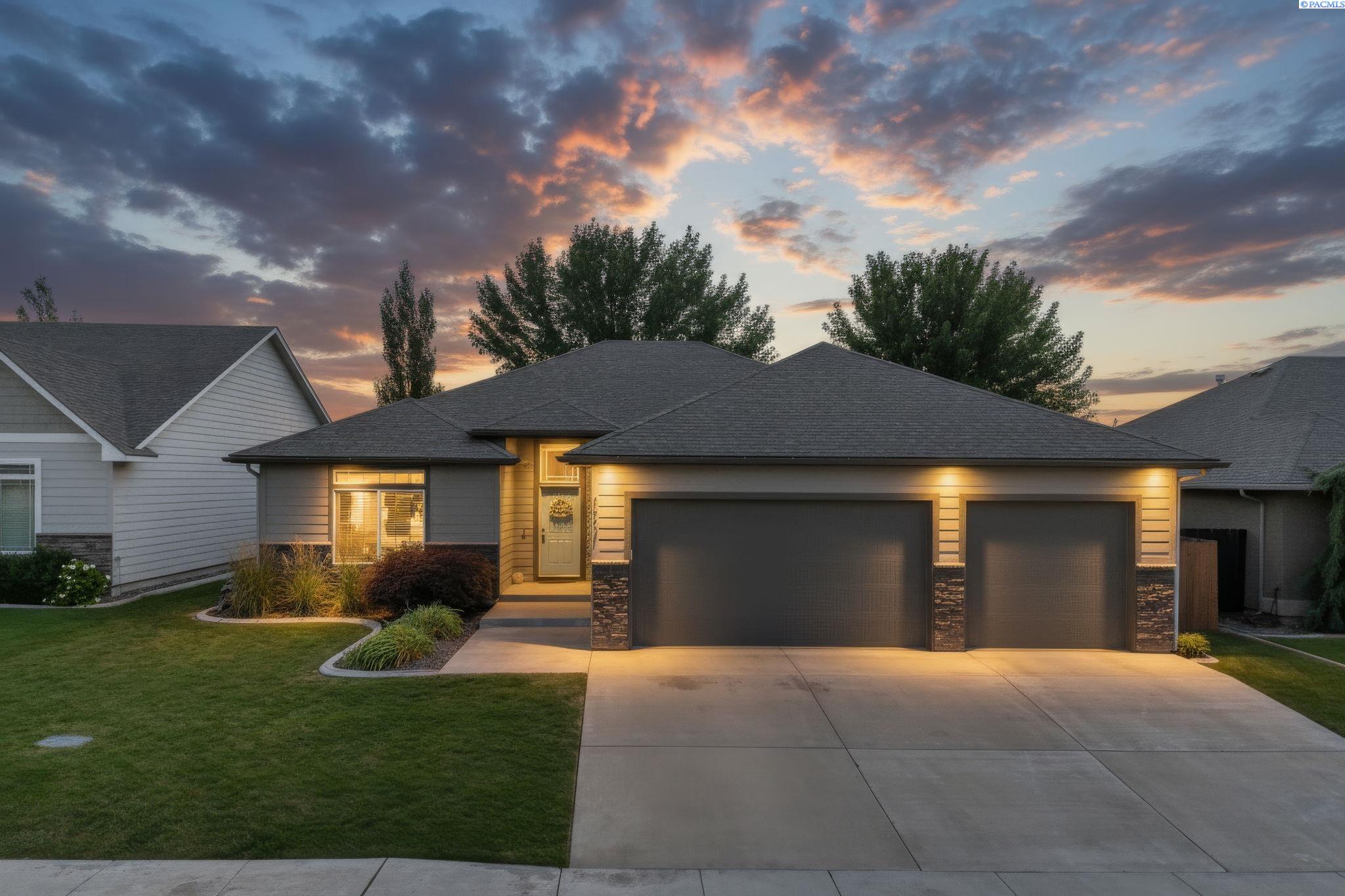 10251 17th Pl, Kennewick, WA 99338