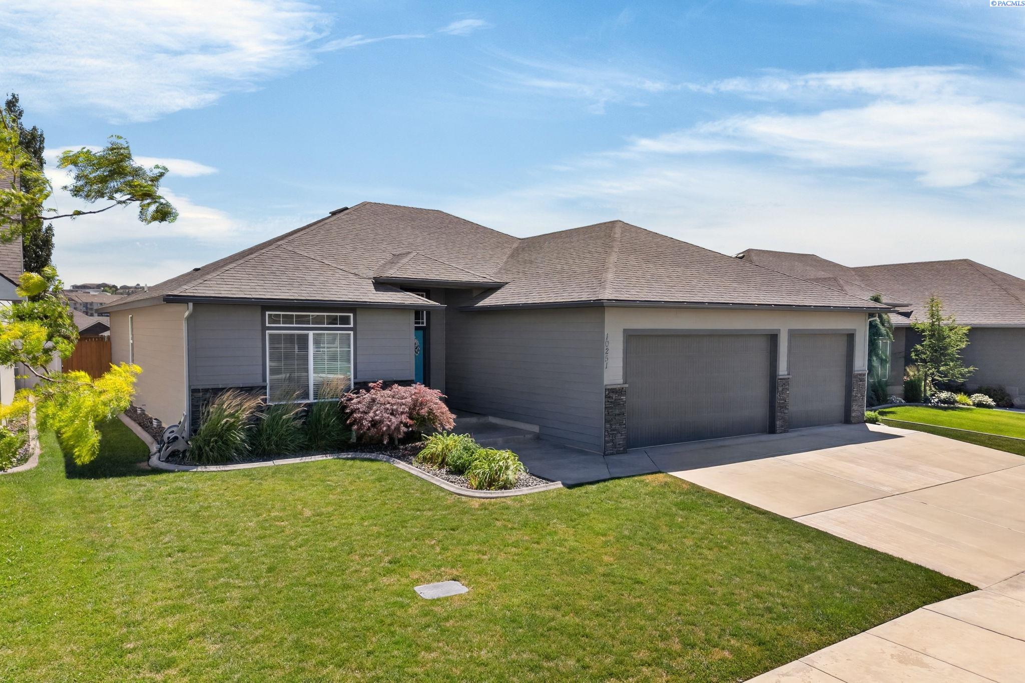 10251 17th Pl, Kennewick, WA 99338