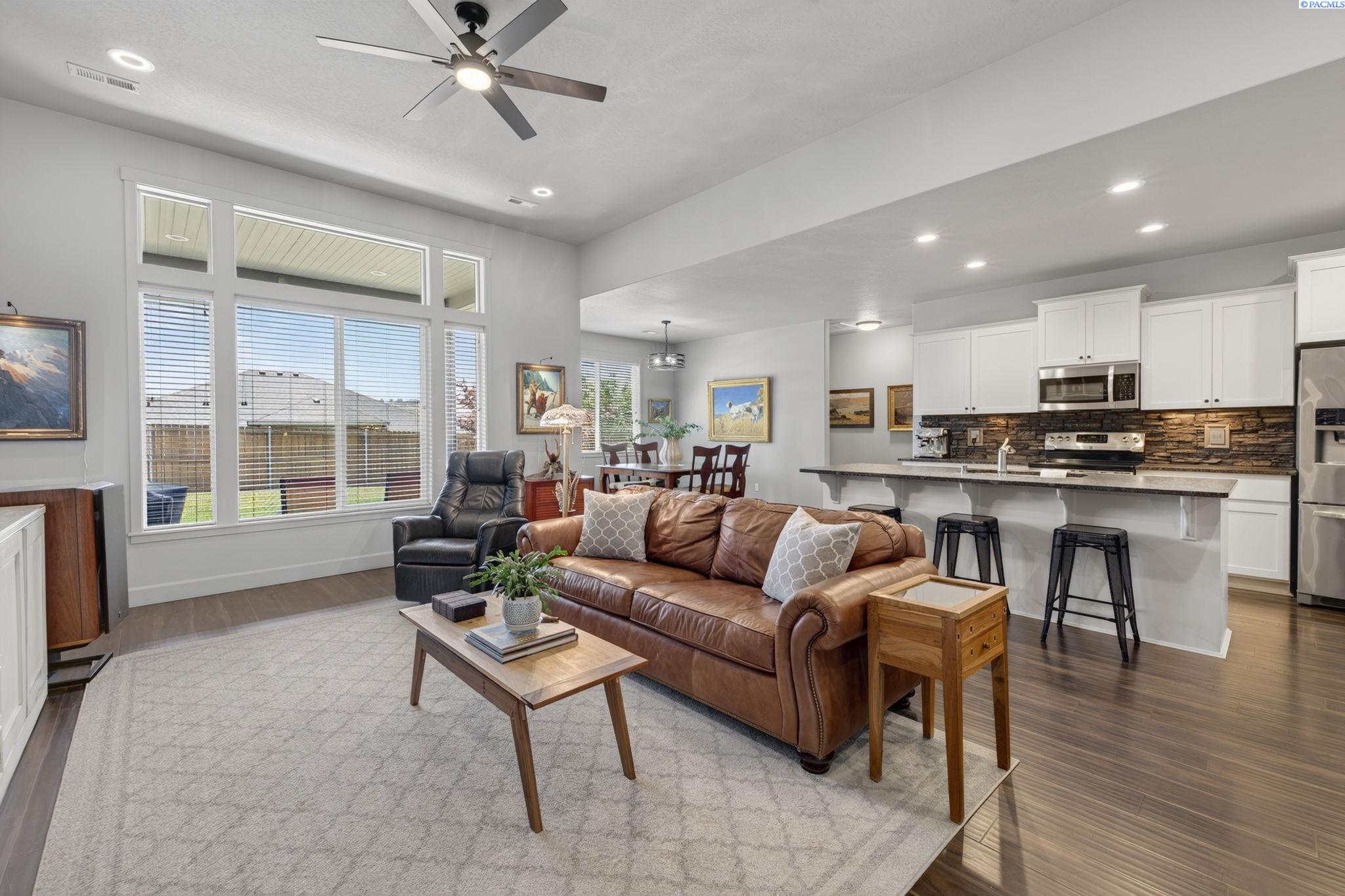 10251 17th Pl, Kennewick, WA 99338