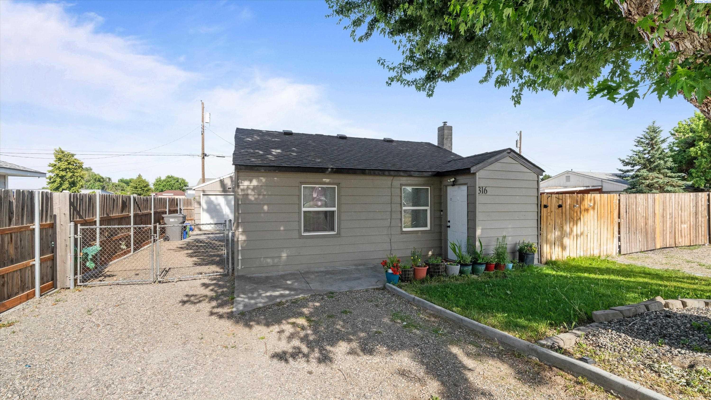 316 N Jefferson St, Kennewick WA 99336
