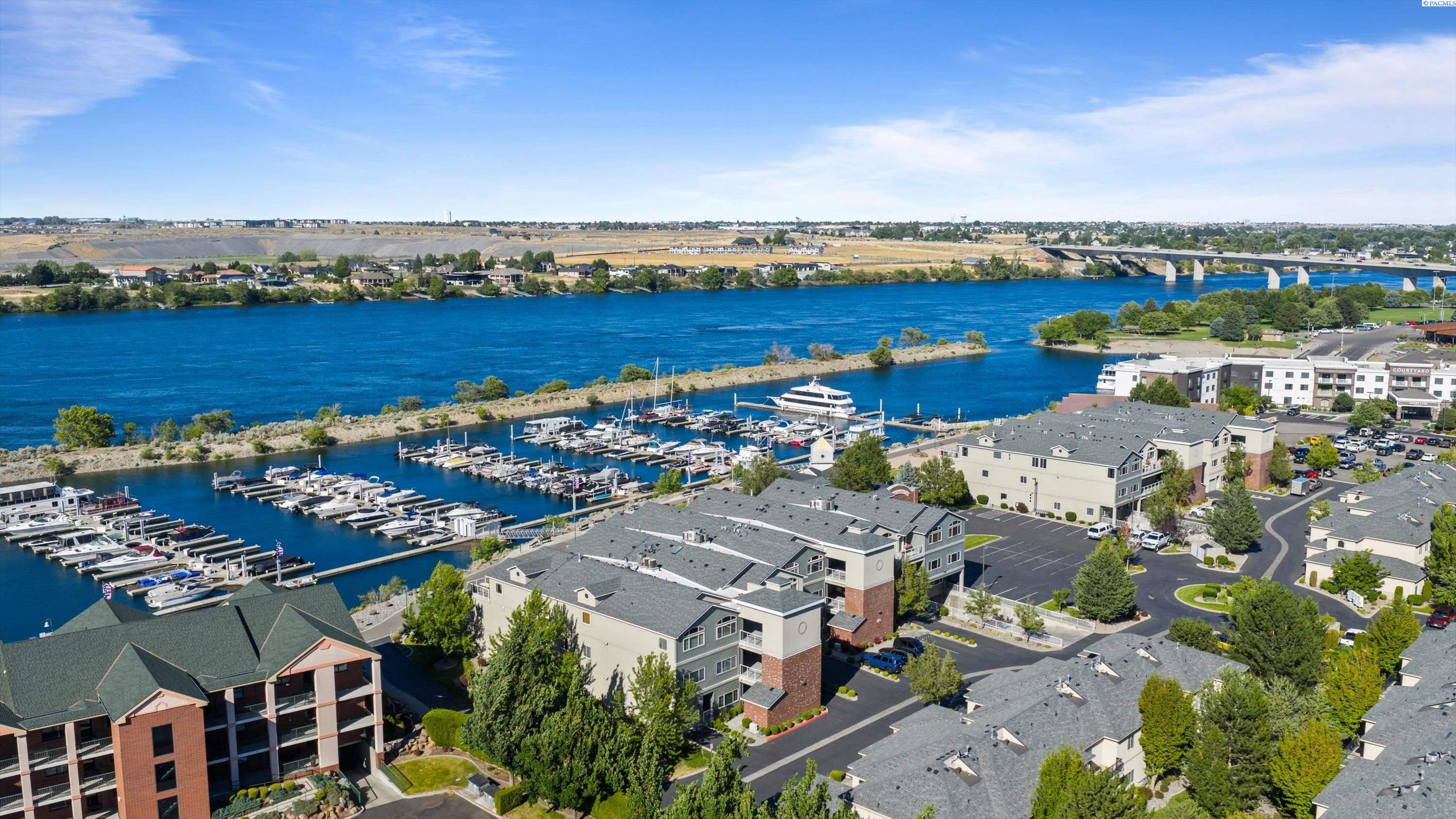 334 Columbia Point Drive Unit 301 #301, Richland, WA 99352