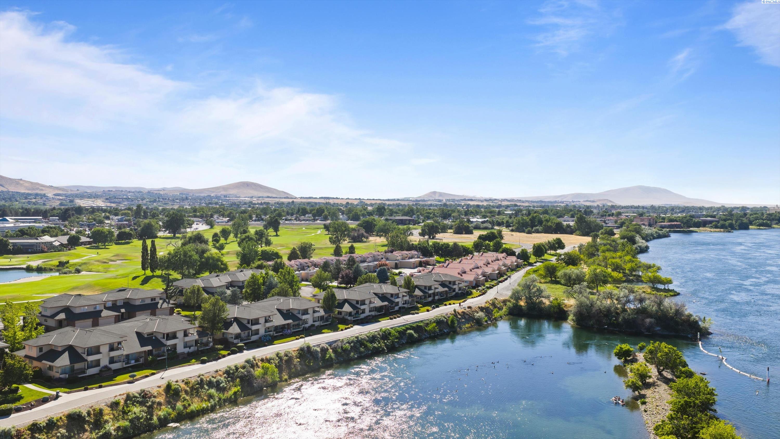 334 Columbia Point Drive Unit 301 #301, Richland, WA 99352