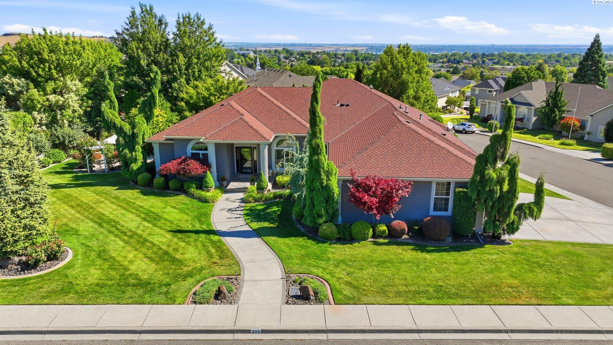 332 Falconridge St, Richland, WA 99352