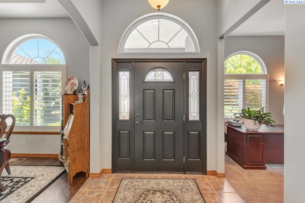 332 Falconridge St, Richland, WA 99352