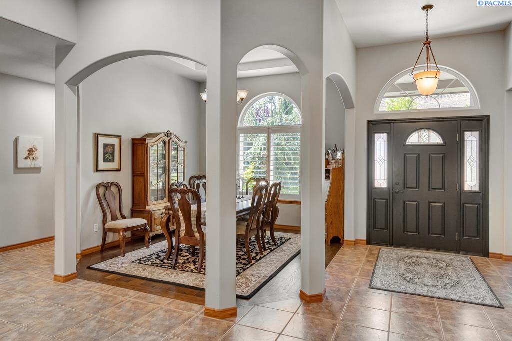 332 Falconridge St, Richland, WA 99352