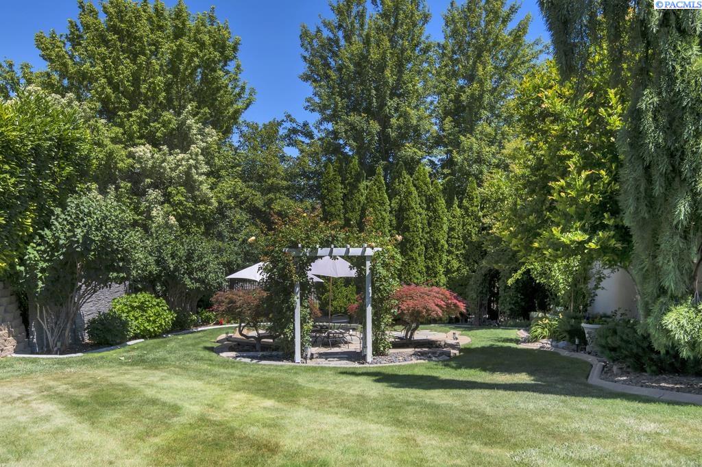 332 Falconridge St, Richland, WA 99352
