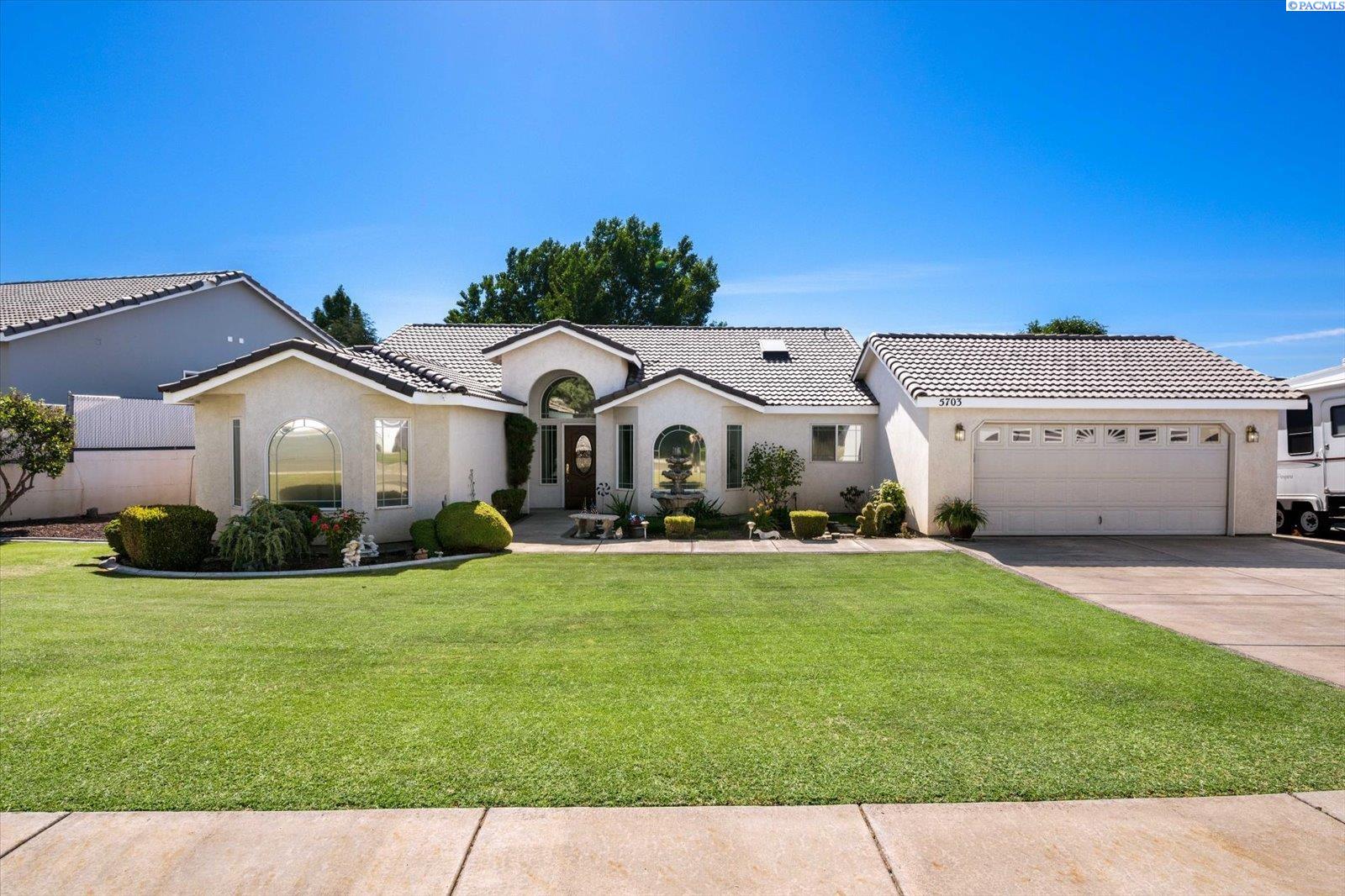 5703 Mulberry Dr, West Richland, WA 99353