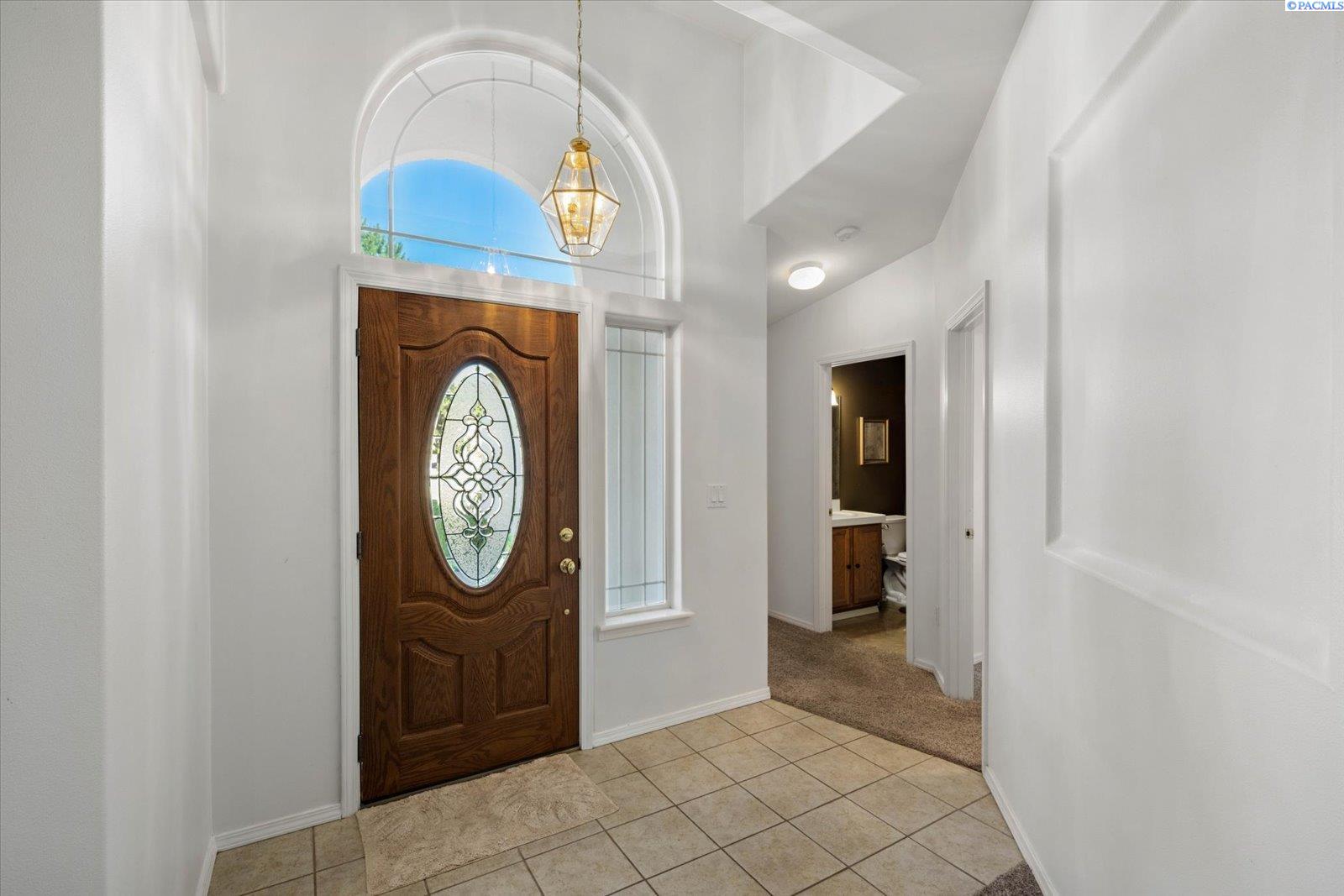 5703 Mulberry Dr, West Richland, WA 99353