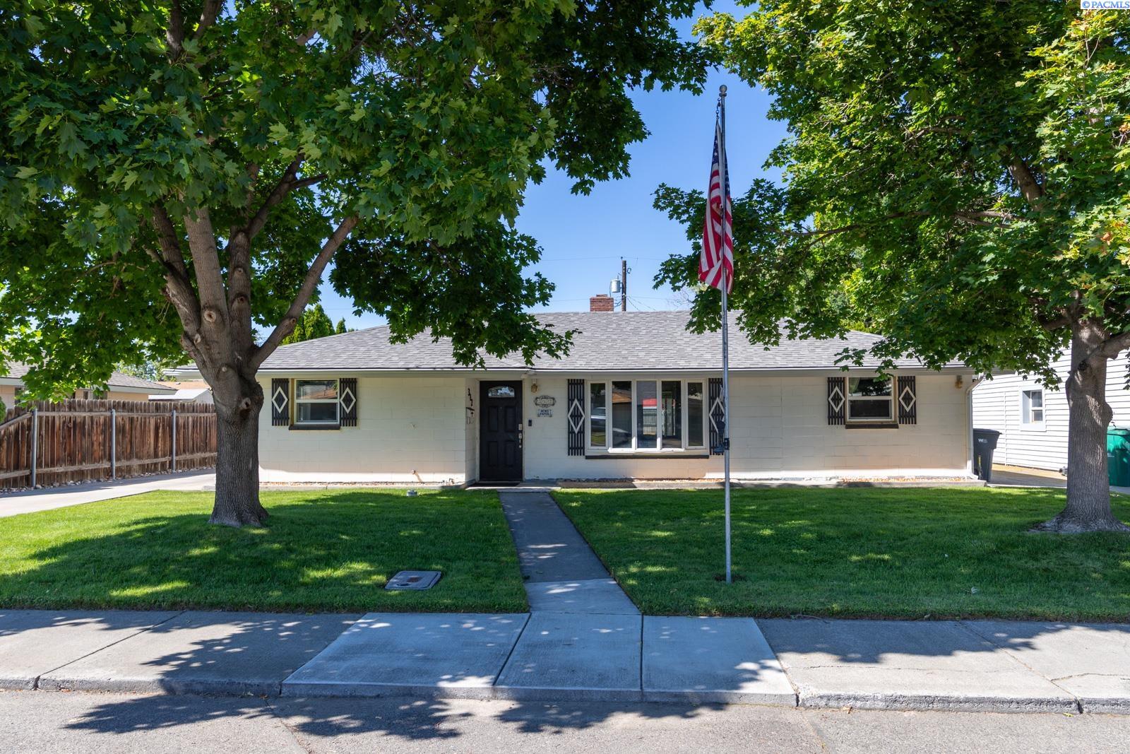 312 12th Ave, Kennewick, WA 99337