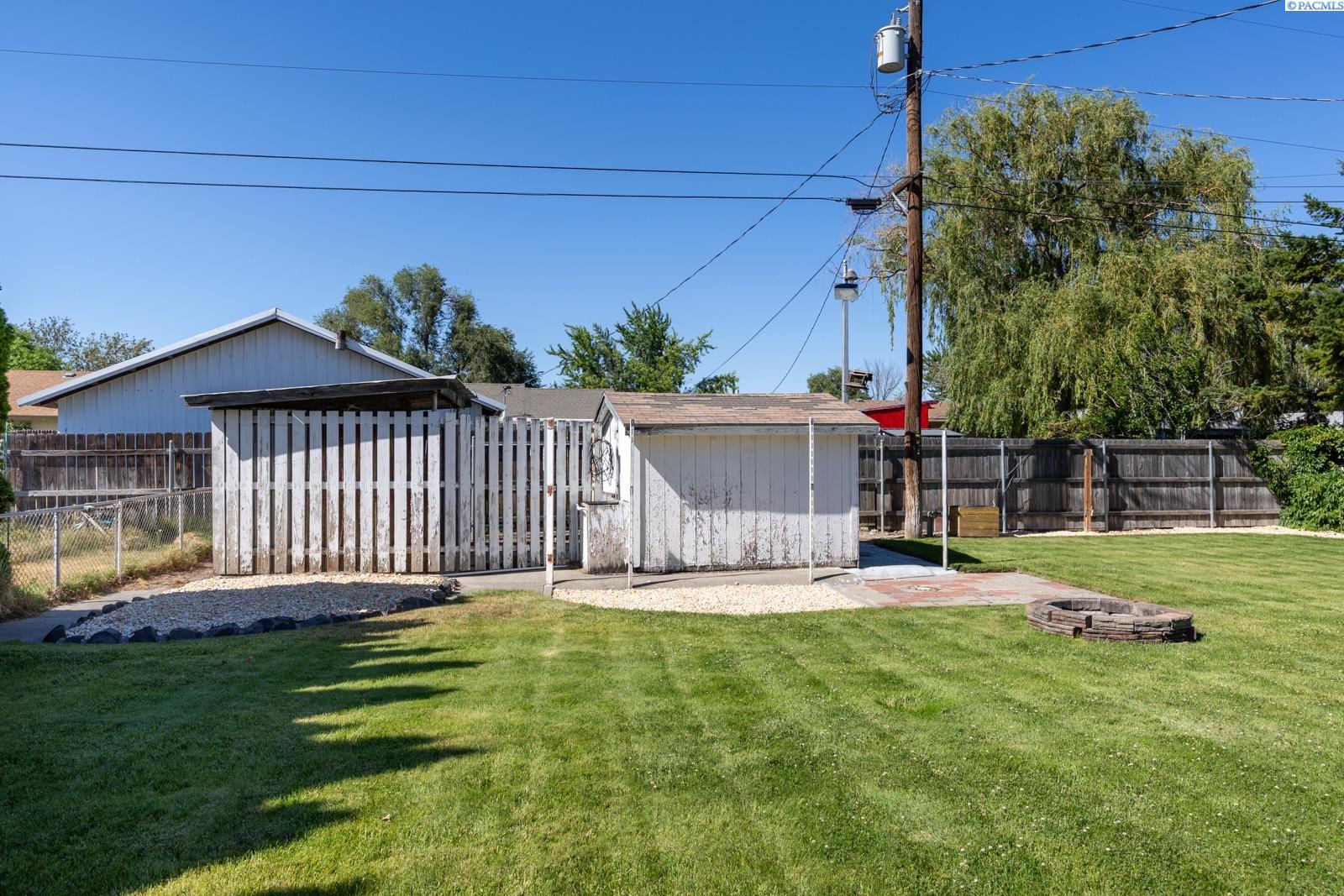 312 12th Ave, Kennewick, WA 99337