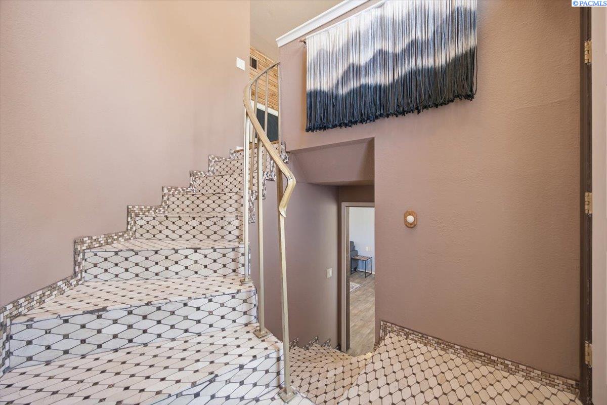 1627 Hartford , Kennewick, WA 99337