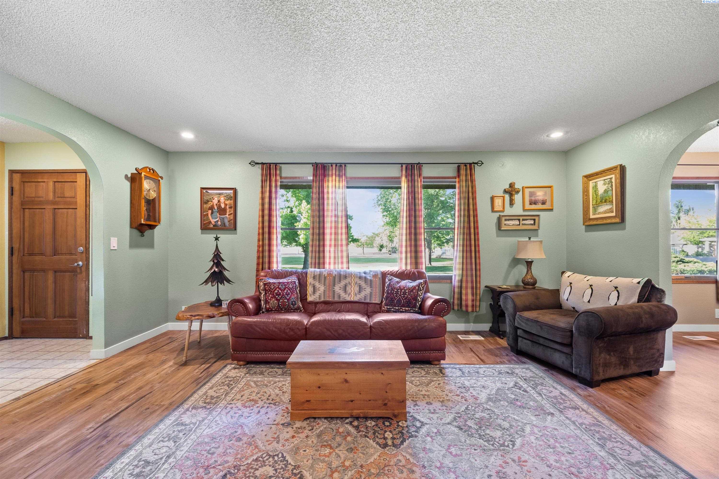 11002 1518 Pr Sw, Prosser, WA 99350