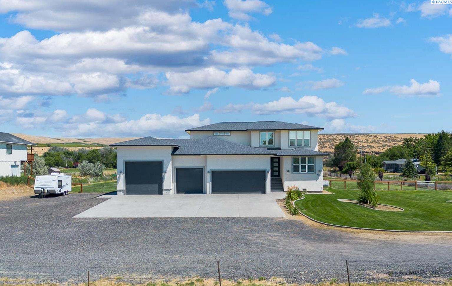 9216 Pendleton Rd, Benton City, WA 99320