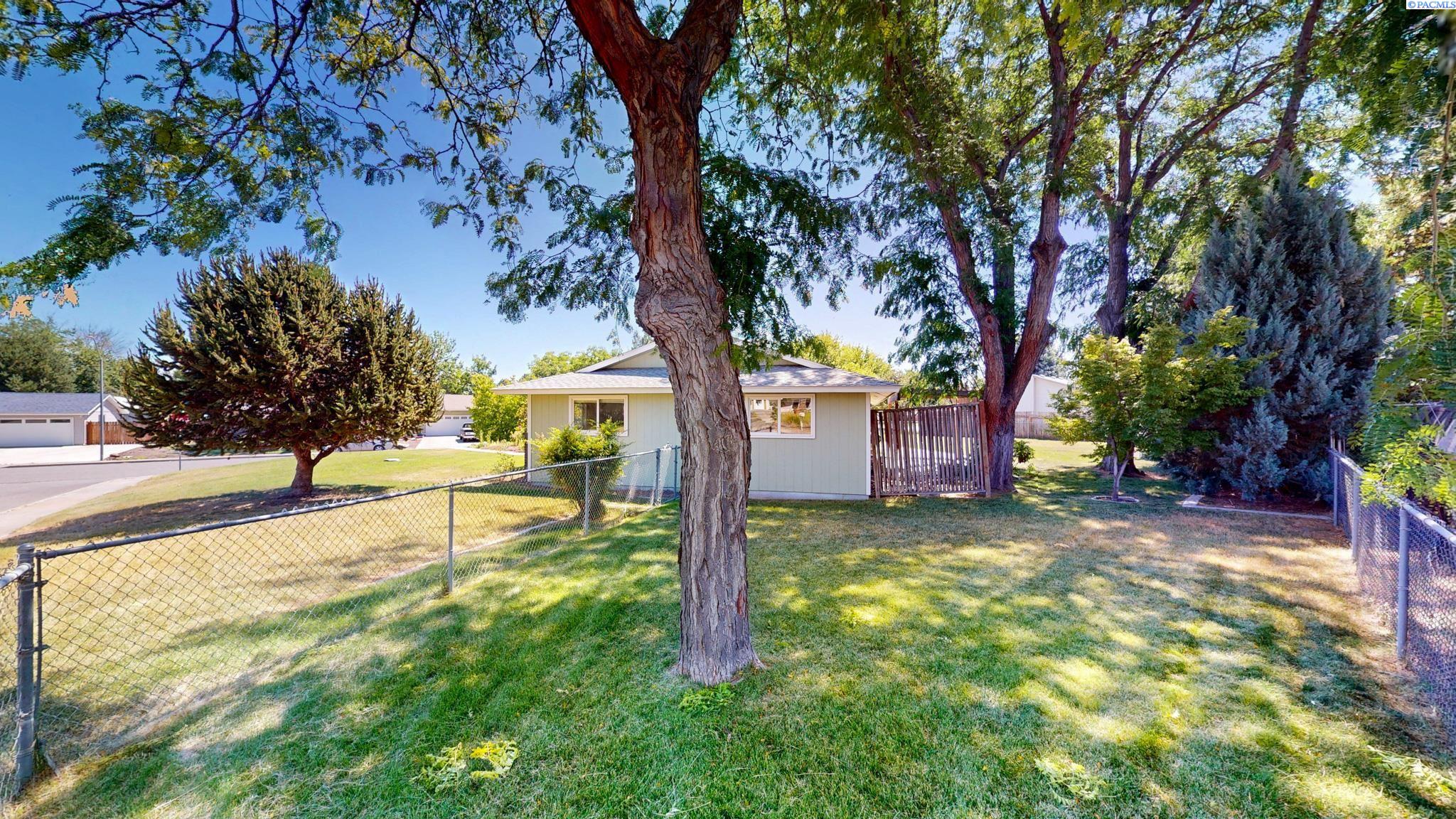 1921 Marshall Ave, Richland, WA 99354