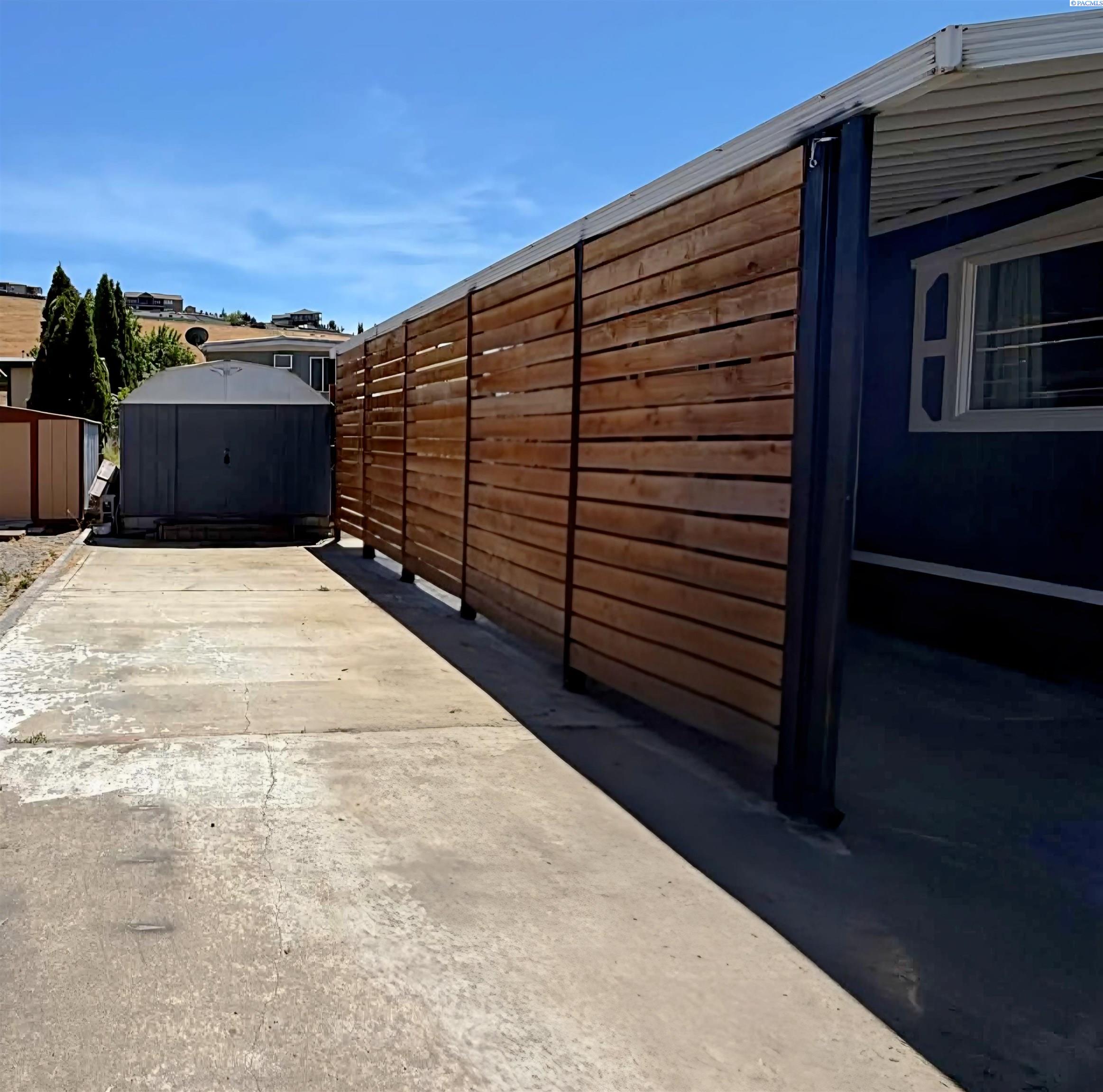 6321 Meyers St #115, West Richland, WA 99353