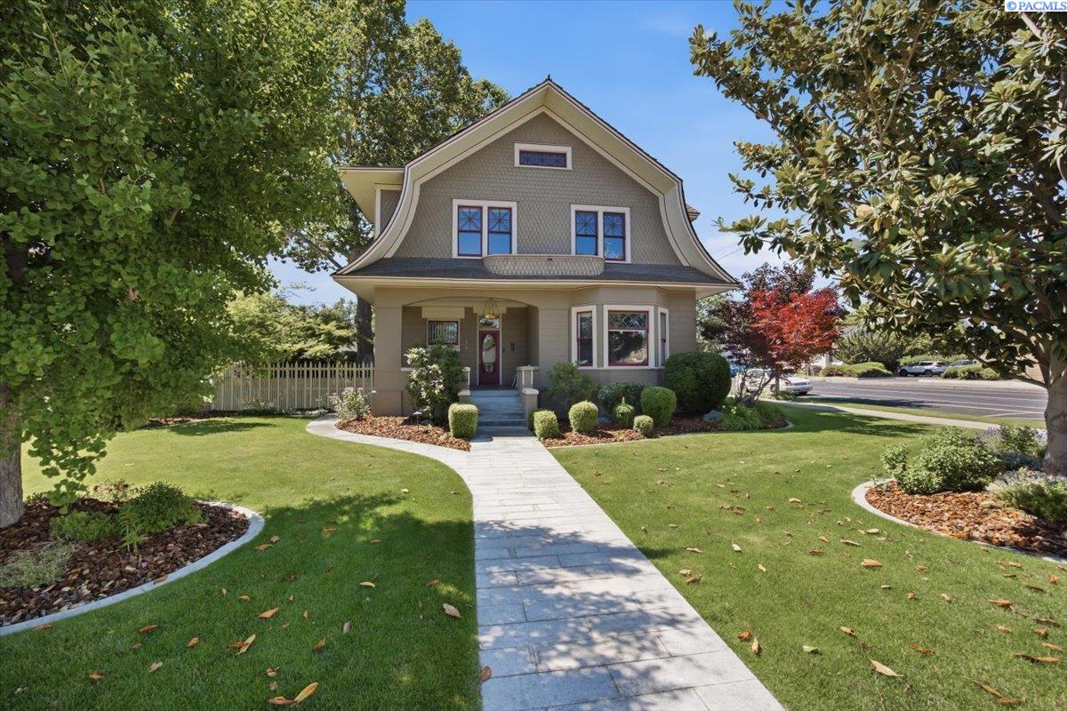 529 Kennewick Ave, Kennewick, WA 99336