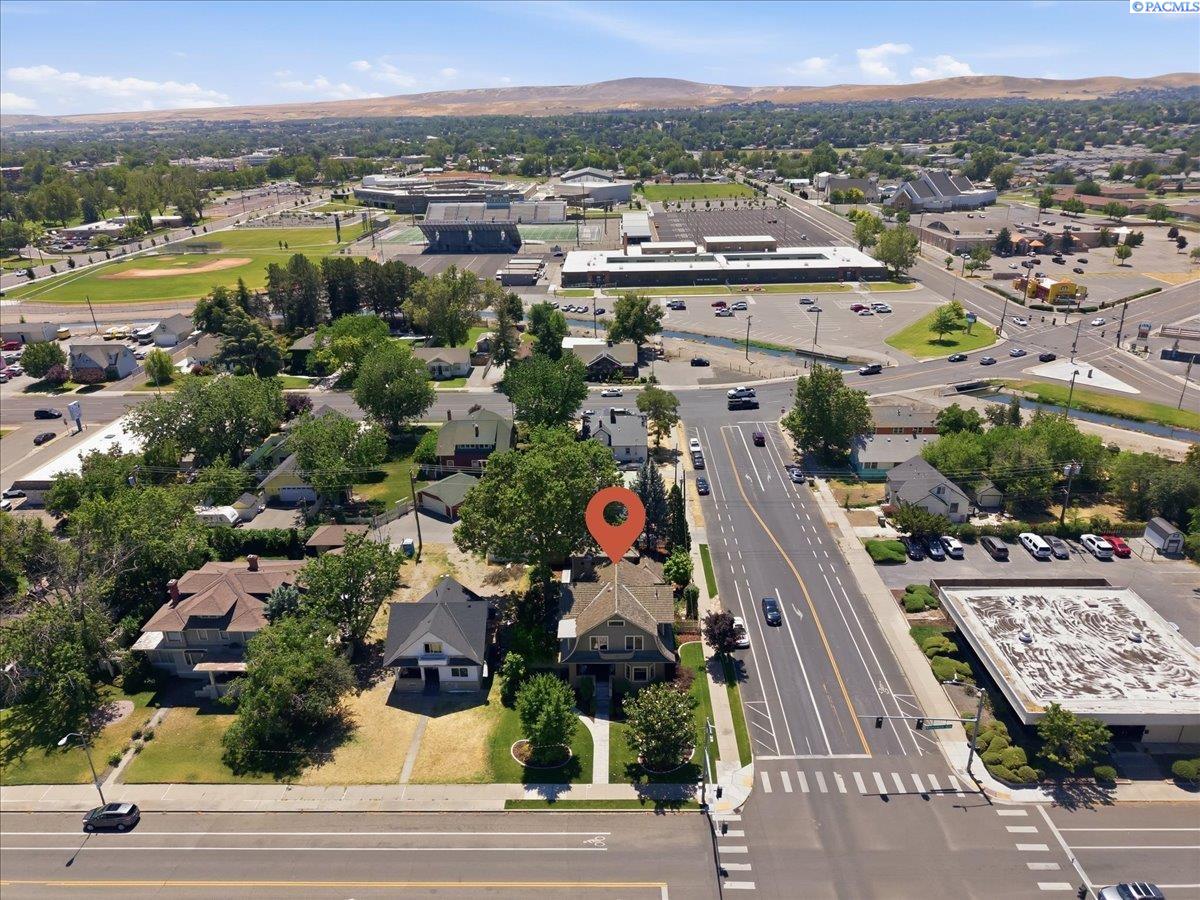529 Kennewick Ave, Kennewick, WA 99336