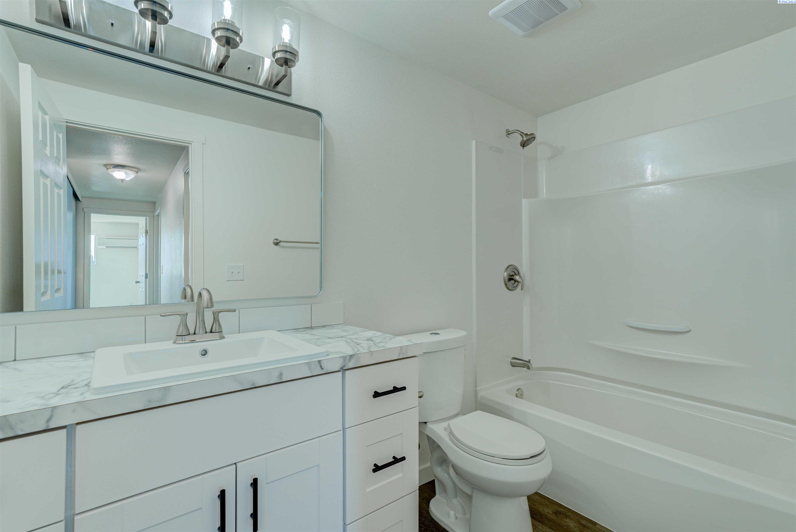 3401 1st Pl, Kennewick, WA 99336
