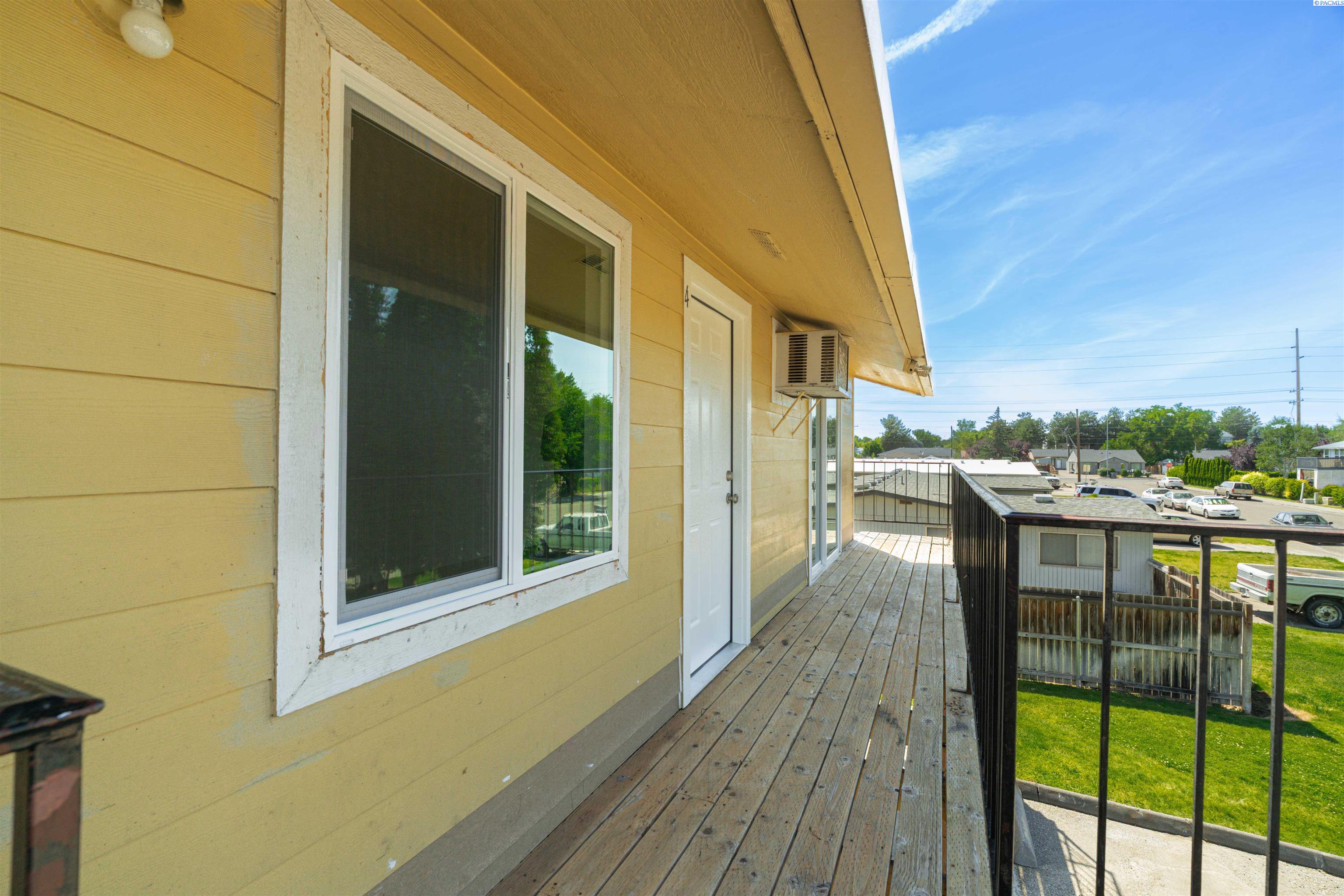 3401 1st Pl, Kennewick, WA 99336