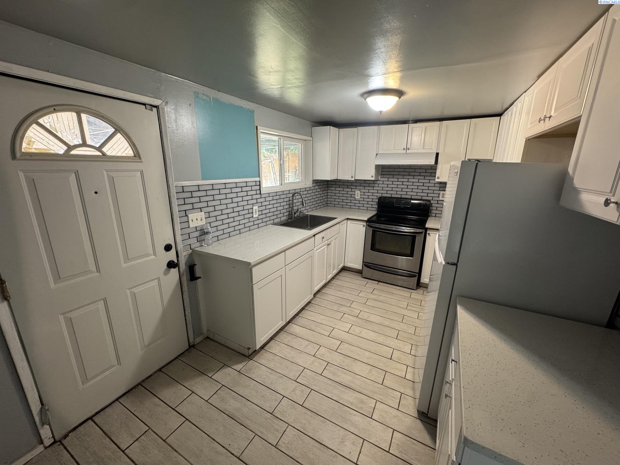 5th image of 1109 Maple Way, Zillah, WA 98953 | MLS# 294044