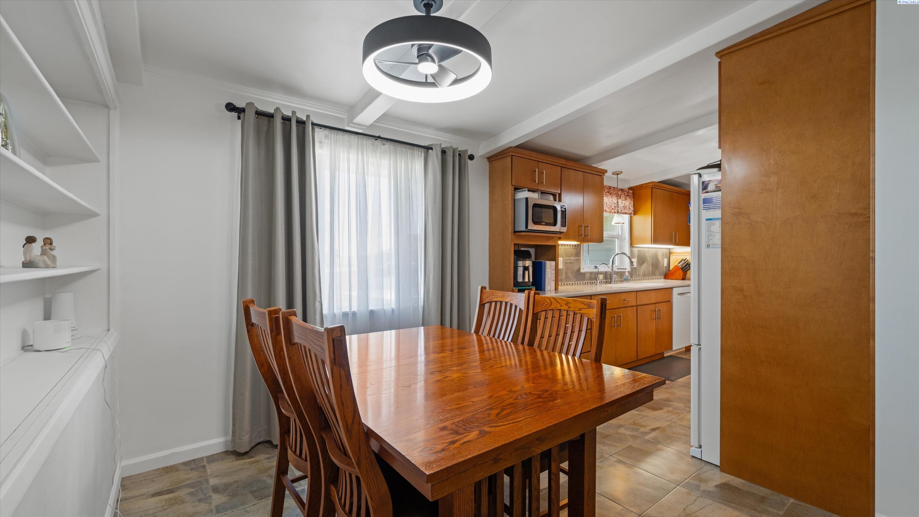 2035 Falls Ave, Kennewick, WA 99336