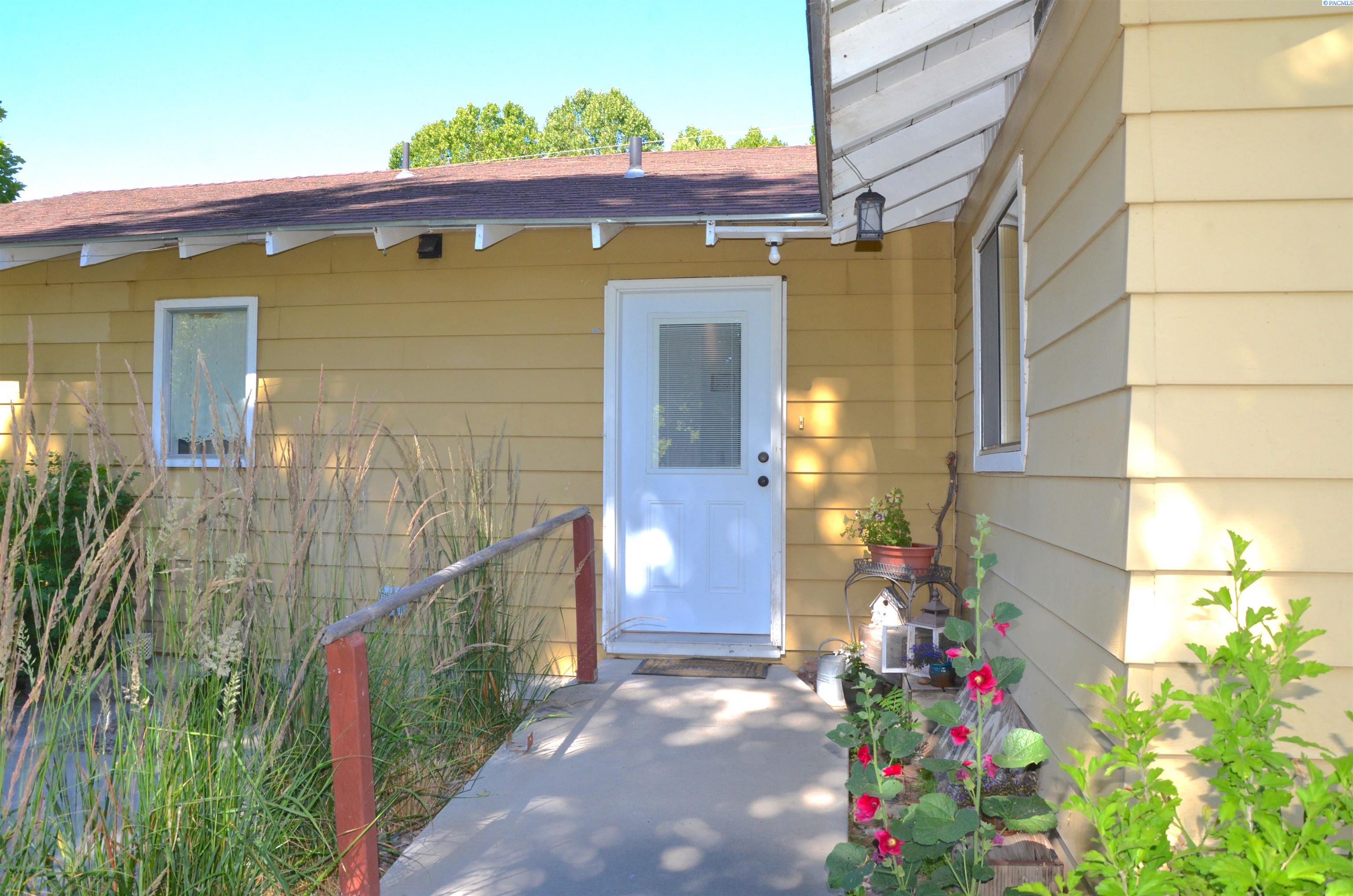 148501 North River Rd, Prosser, WA 99350