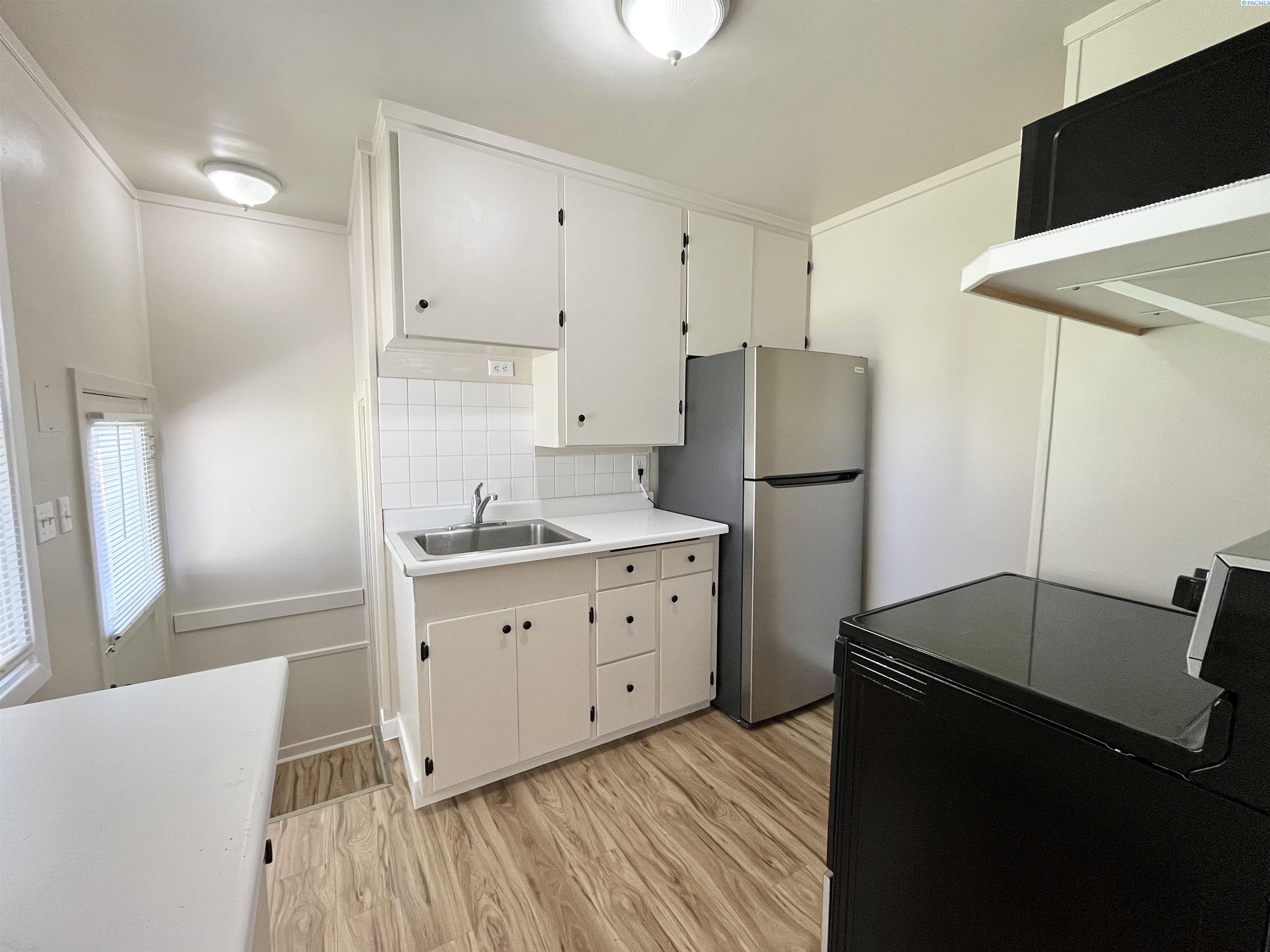 222 Casey Ave, Richland, WA 99352