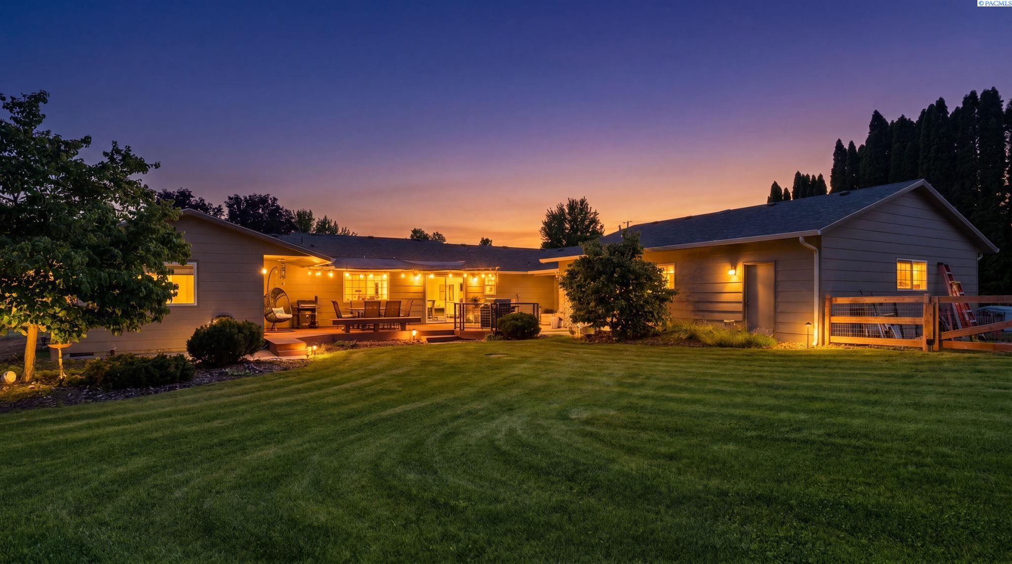 2411 Road 60 , Pasco, WA 99301