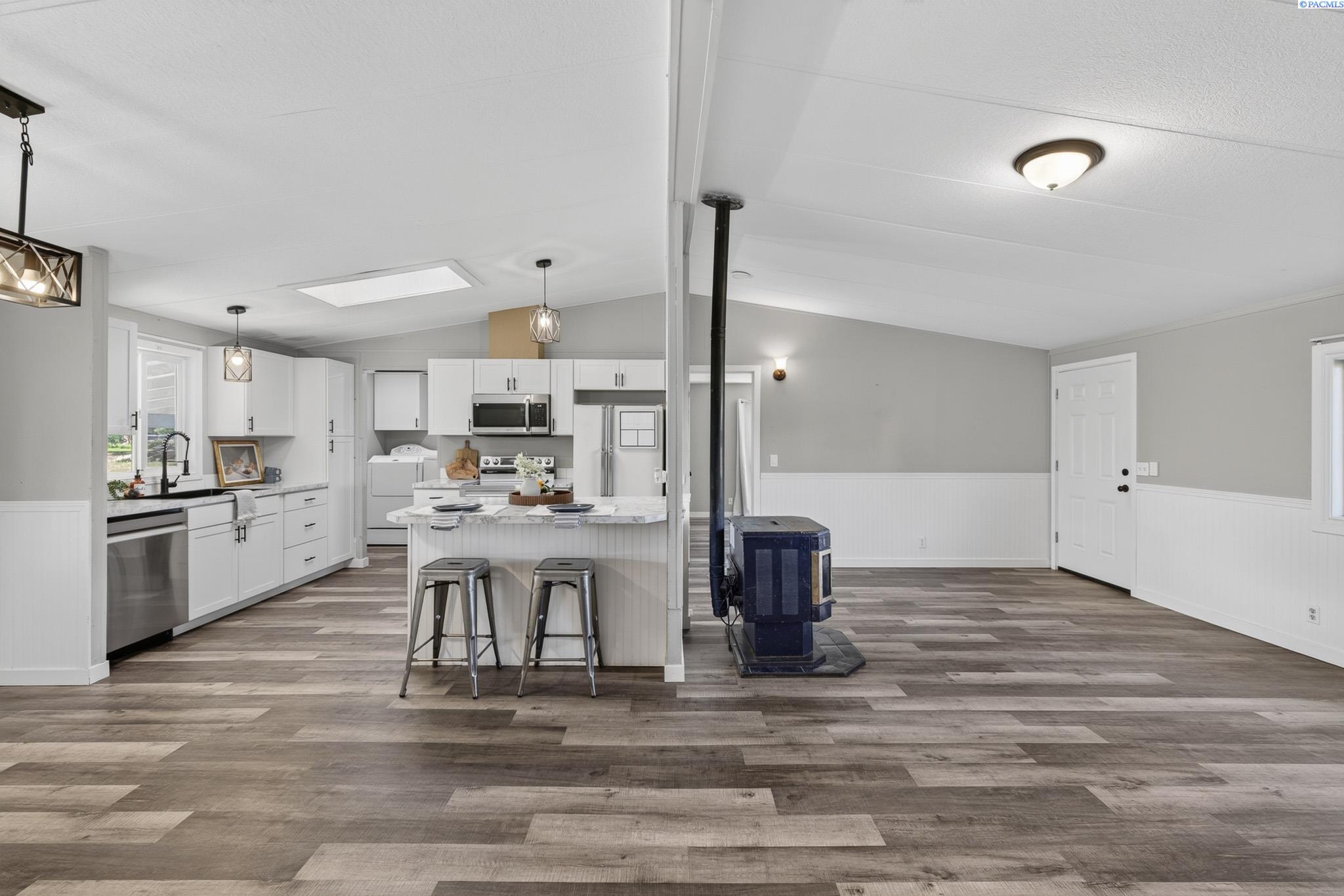 44104 Morton Rd, Kennewick, WA 99337
