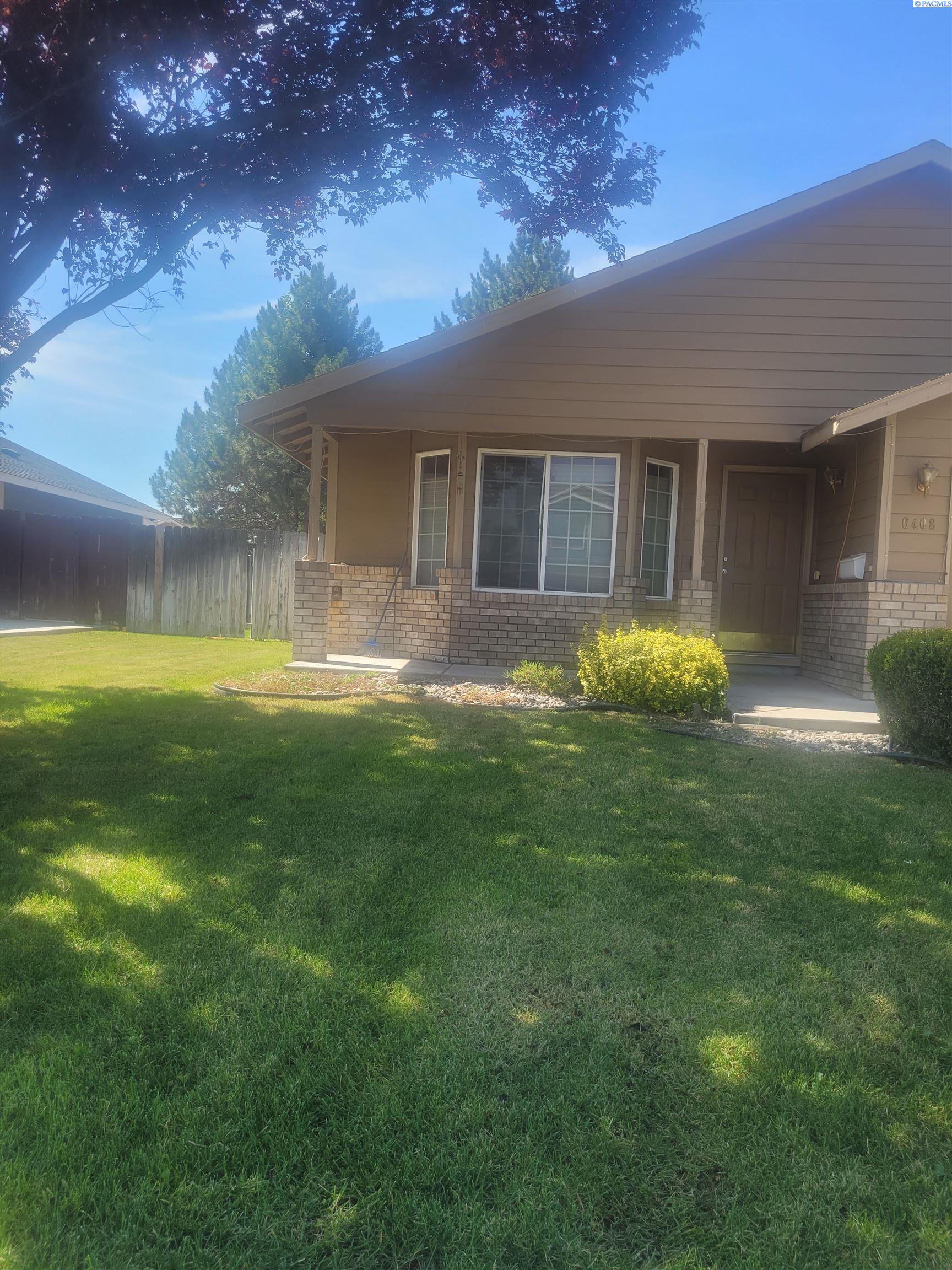 6408 Robinson Drive, Pasco WA 99301