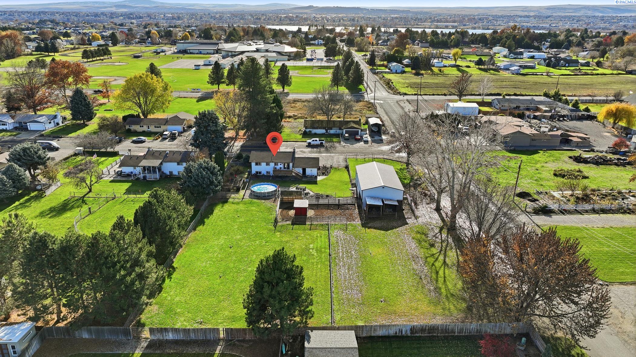 8715 Bell St, Pasco, WA 99301