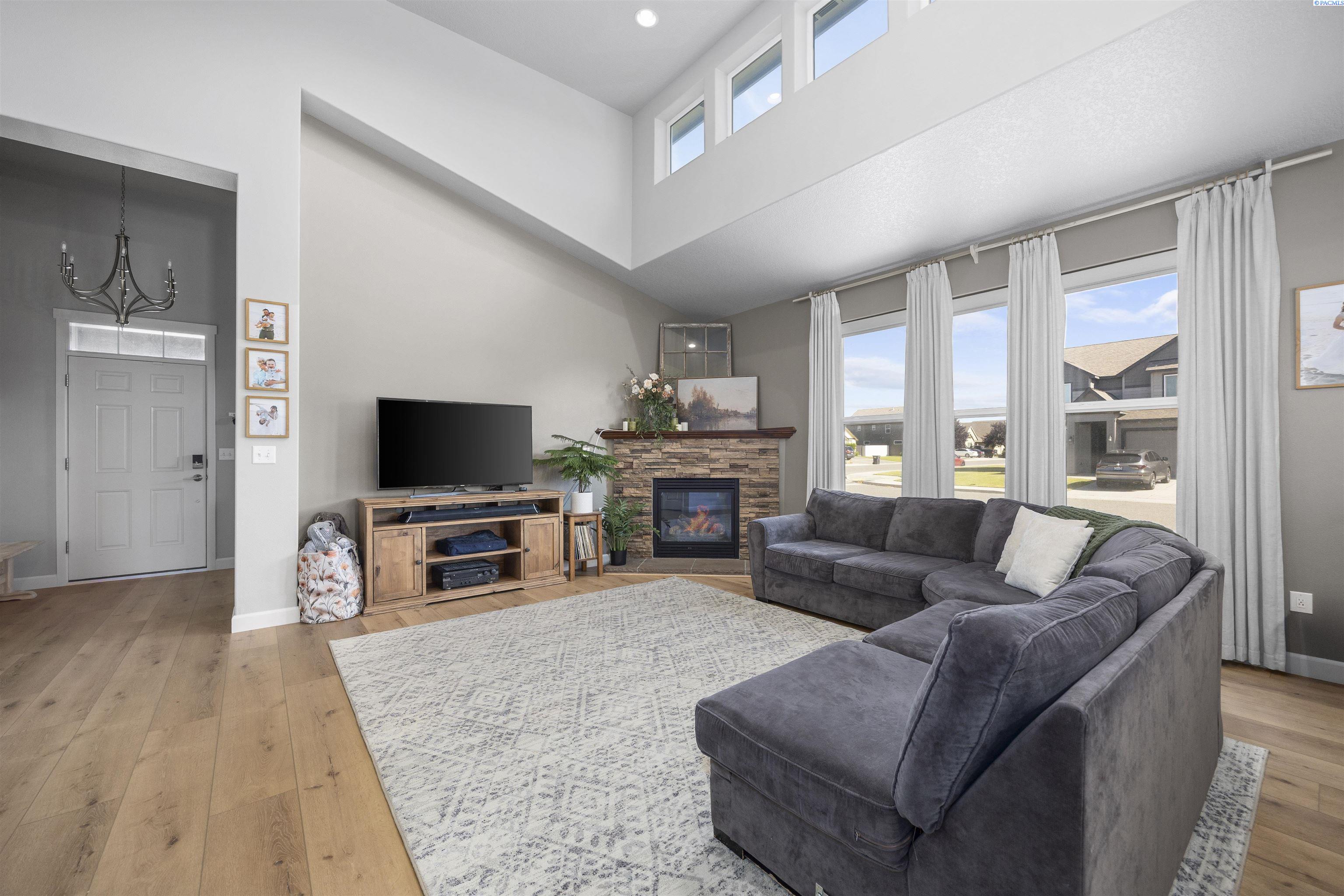 6118 Road 90 , Pasco, WA 99301