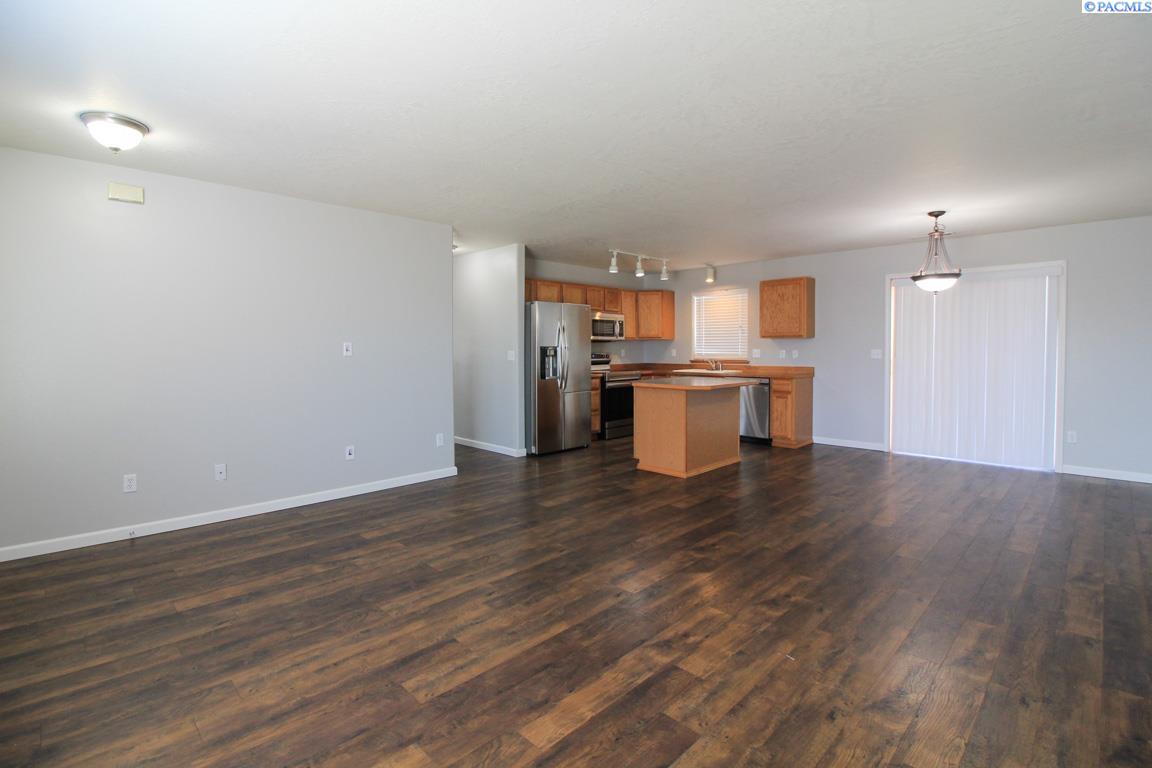 3312 Keeneland Ln, Pasco, WA 99301