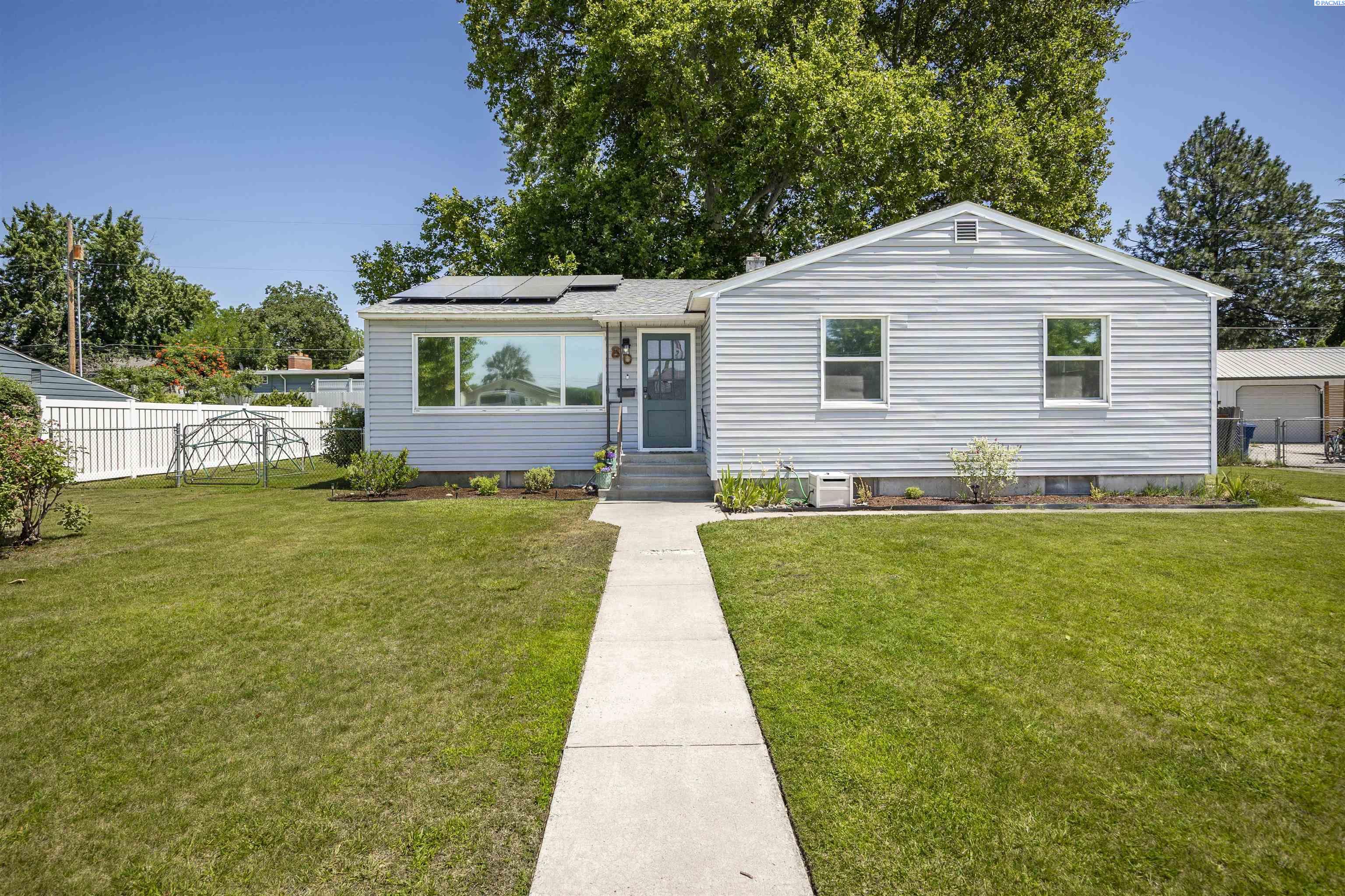 80 Hodges Ct, Richland, WA 99354
