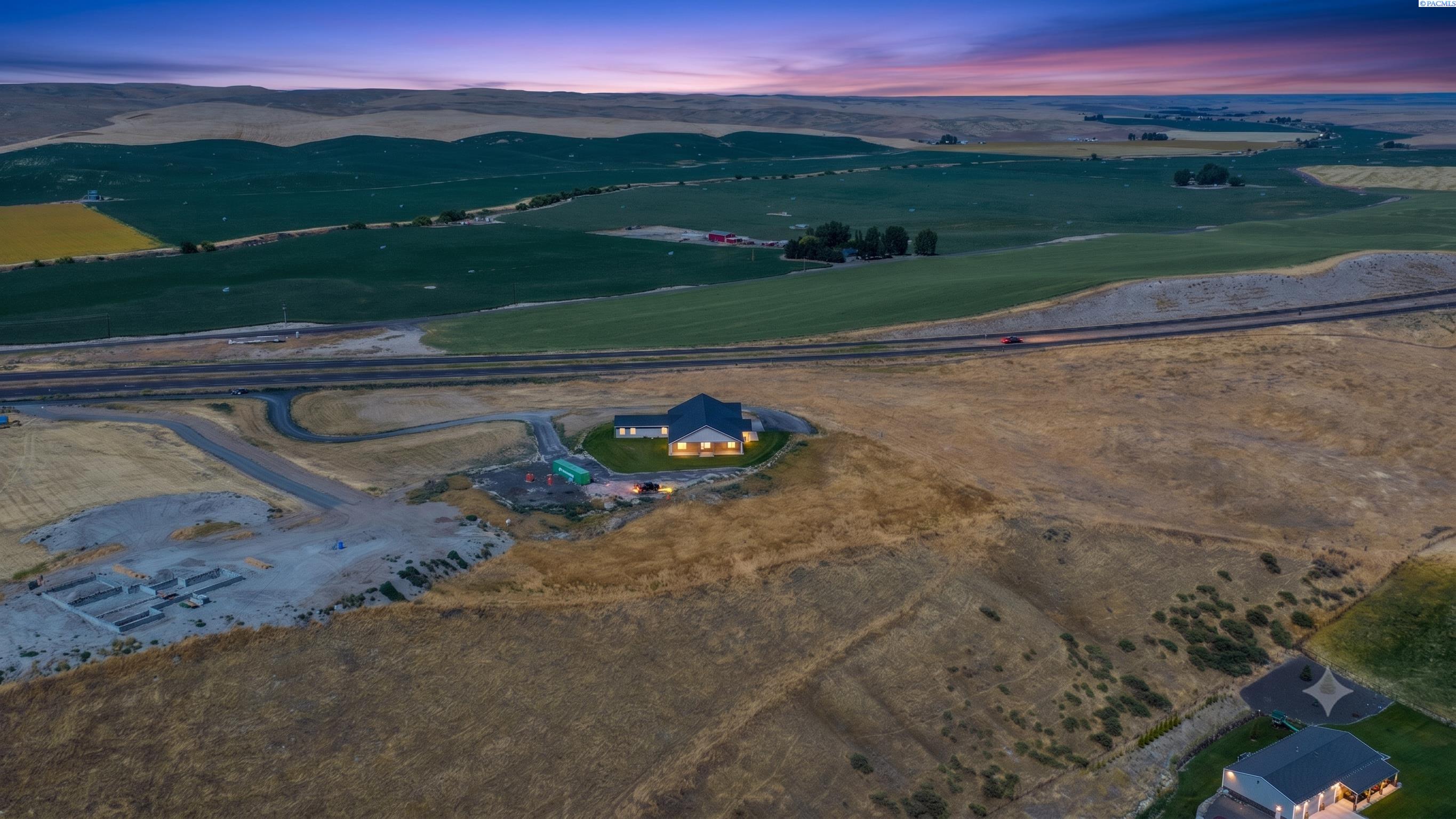 268 Bending Brooke Ln, Walla Walla, WA 99362